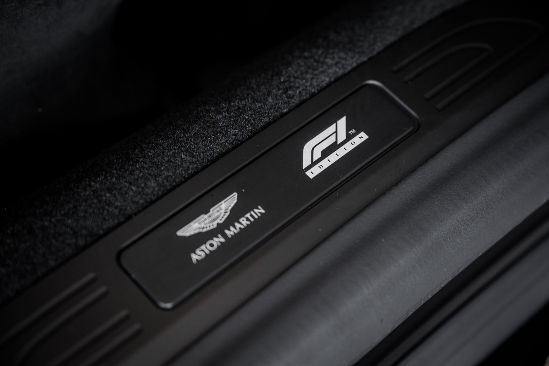 New 2023 Aston Martin Vantage | St. Petersburg, FL