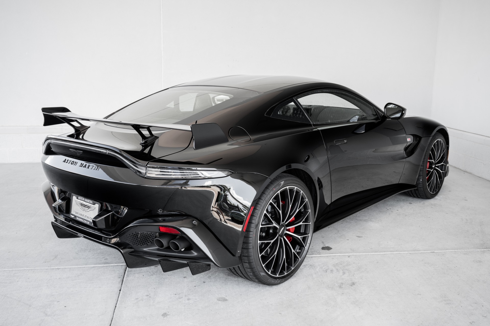 New 2023 Aston Martin Vantage | St. Petersburg, FL