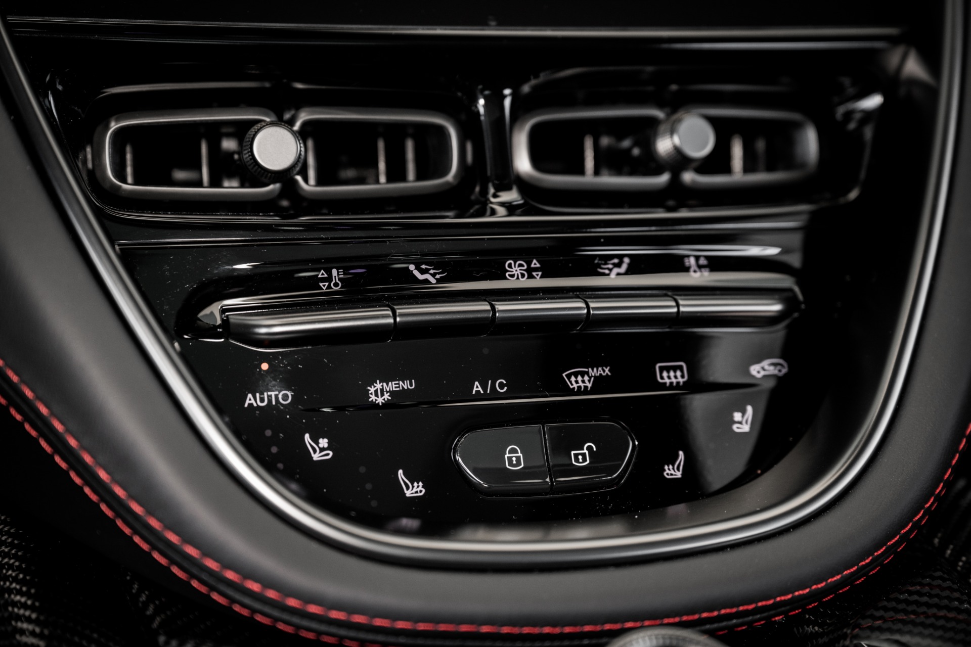 New 2023 Aston Martin DBX 707 | St. Petersburg, FL