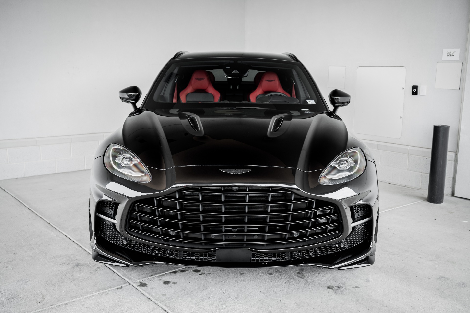 New 2023 Aston Martin DBX 707 | St. Petersburg, FL
