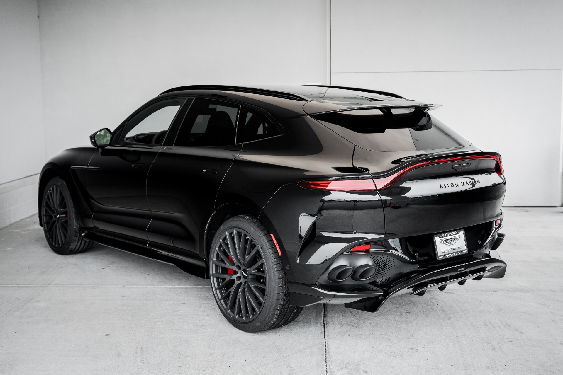New 2023 Aston Martin DBX 707 | St. Petersburg, FL