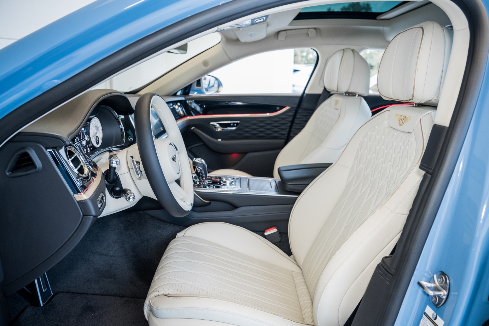 New 2022 Bentley Flying Spur Mulliner V8 | St. Petersburg, FL