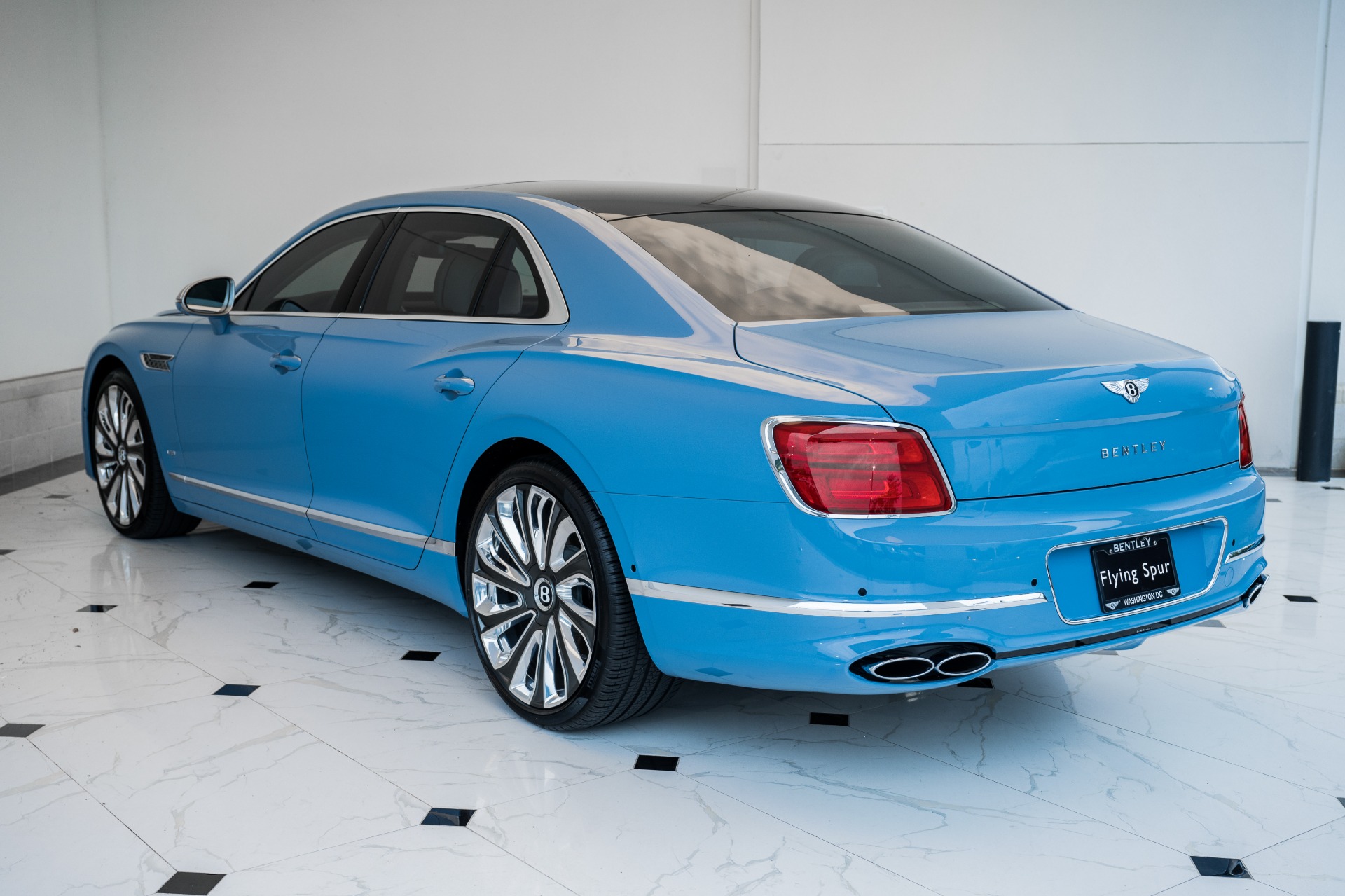 New 2022 Bentley Flying Spur Mulliner V8 | St. Petersburg, FL