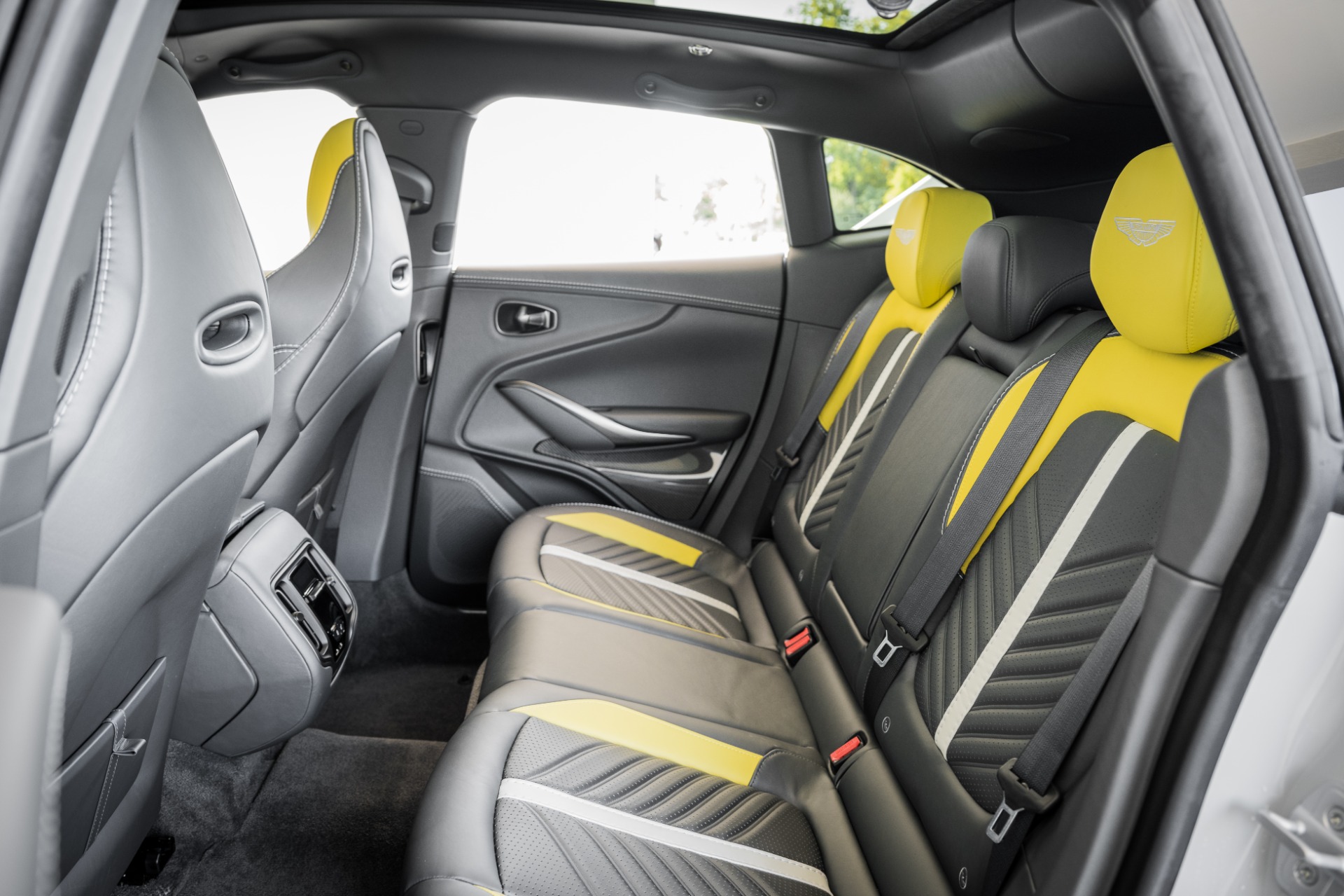 New 2023 Aston Martin DBX 707 | St. Petersburg, FL