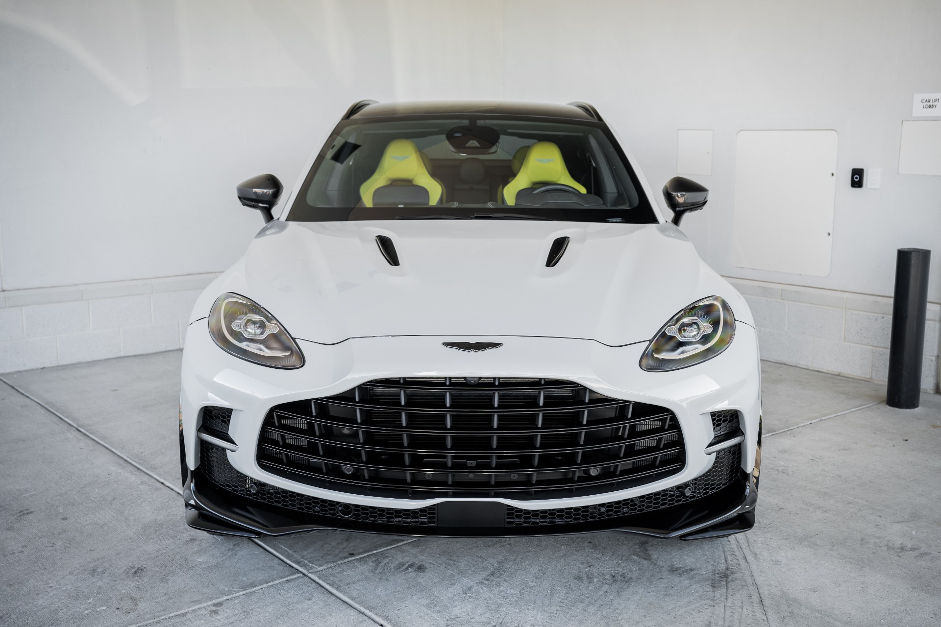 New 2023 Aston Martin DBX 707 | St. Petersburg, FL