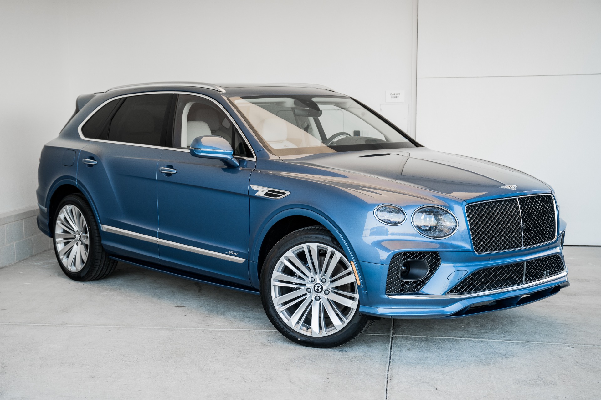 New 2022 Bentley Bentayga Speed | St. Petersburg, FL