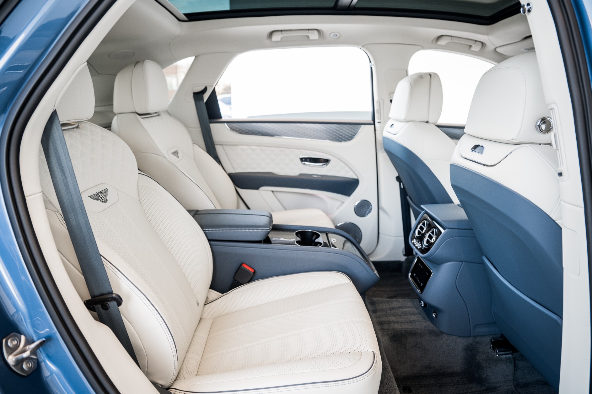 New 2022 Bentley Bentayga Speed | St. Petersburg, FL