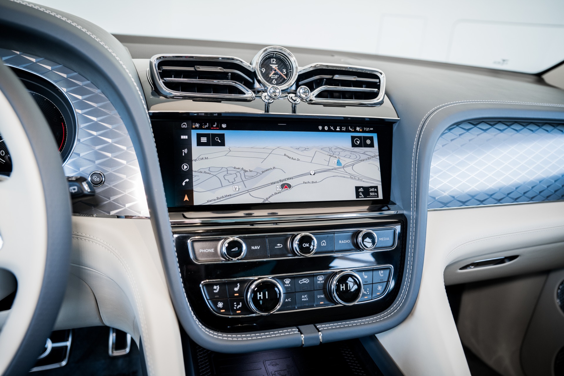 New 2022 Bentley Bentayga Speed | St. Petersburg, FL