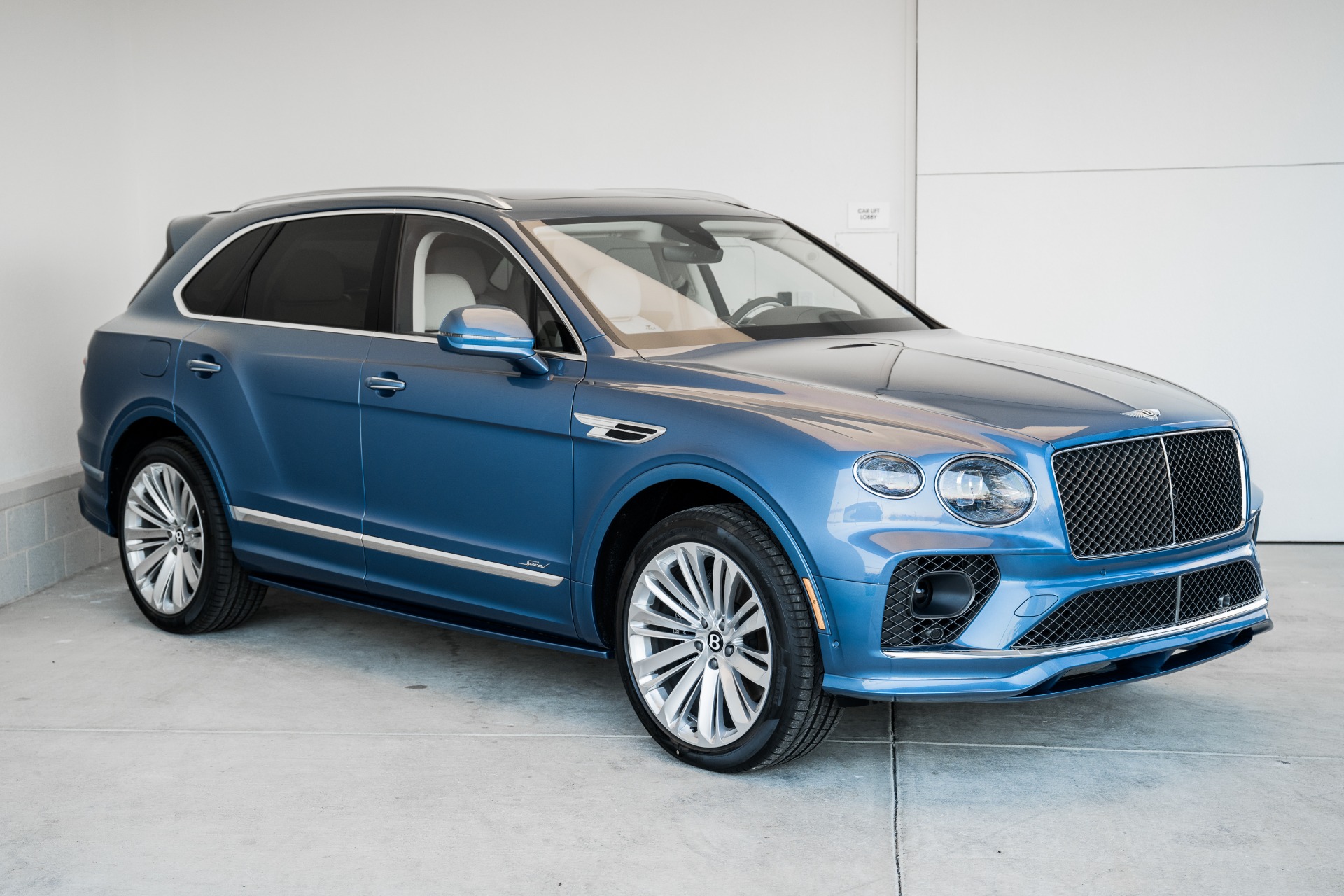 New 2022 Bentley Bentayga Speed | St. Petersburg, FL