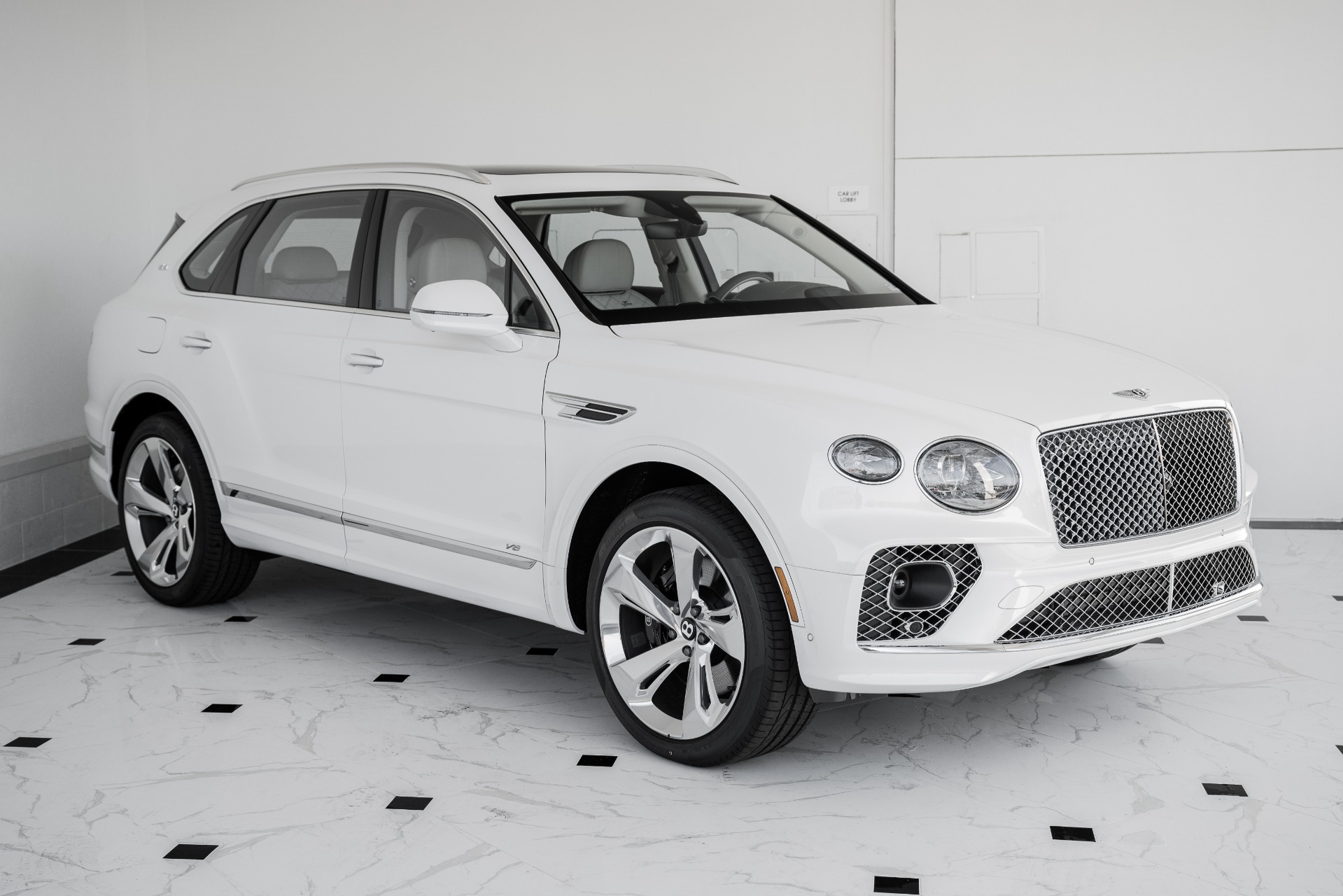 New 2022 Bentley Bentayga First Edition | St. Petersburg, FL