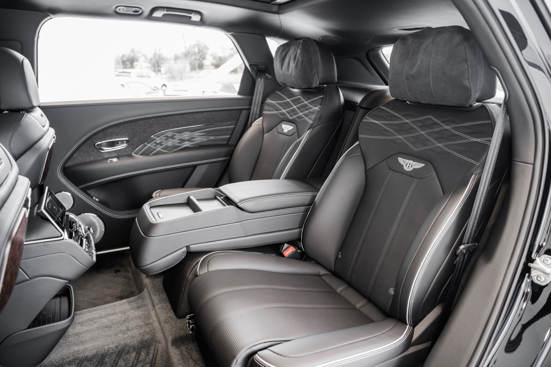 New 2023 BENTLEY BENTAYGA Extended Wheelbase Azure First Edition | St. Petersburg, FL