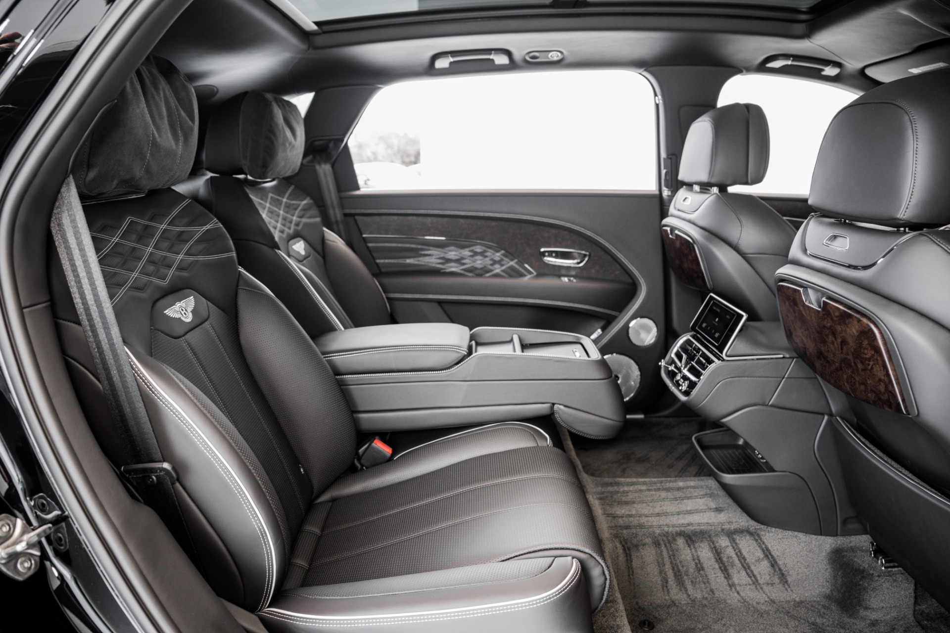 New 2023 BENTLEY BENTAYGA Extended Wheelbase Azure First Edition | St. Petersburg, FL