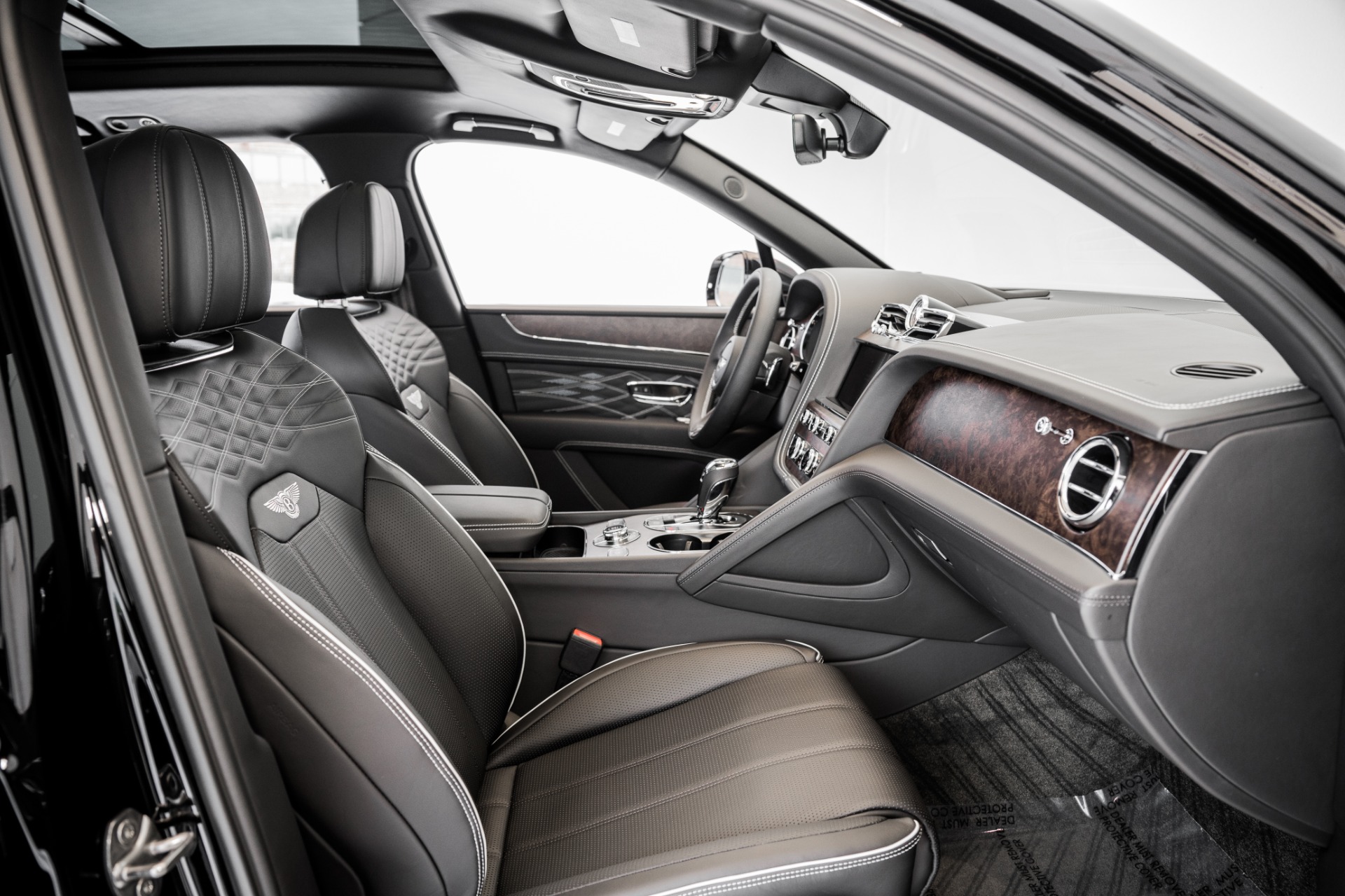 New 2023 BENTLEY BENTAYGA Extended Wheelbase Azure First Edition | St. Petersburg, FL
