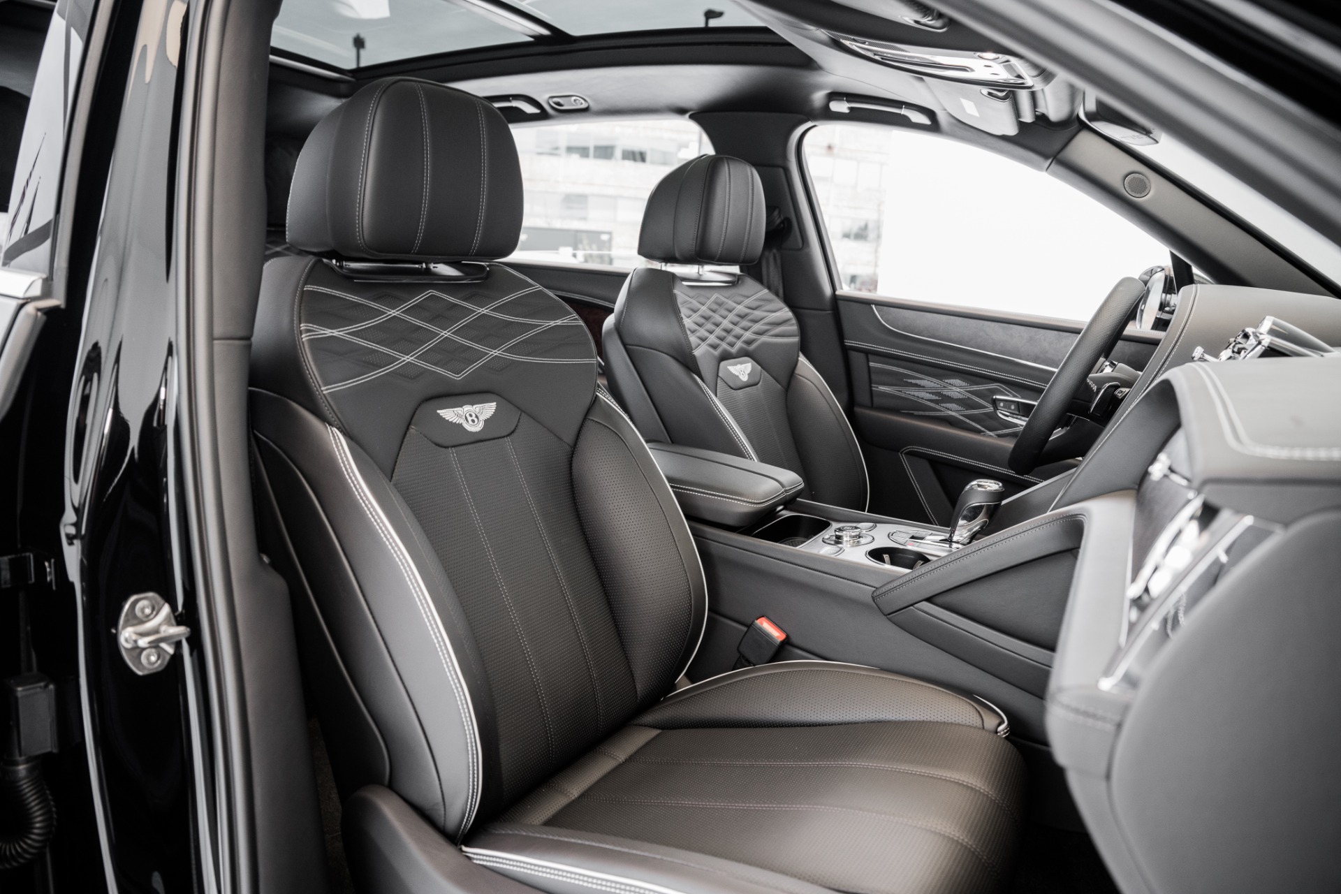 New 2023 BENTLEY BENTAYGA Extended Wheelbase Azure First Edition | St. Petersburg, FL