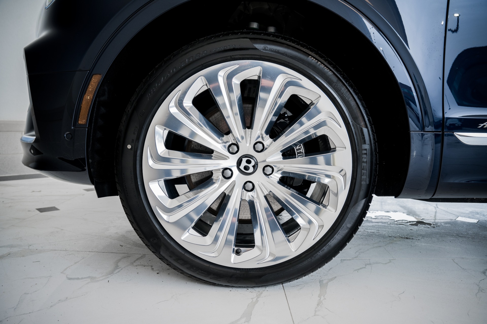 New 2023 BENTLEY BENTAYGA Extended Wheelbase Azure First Edition | St. Petersburg, FL