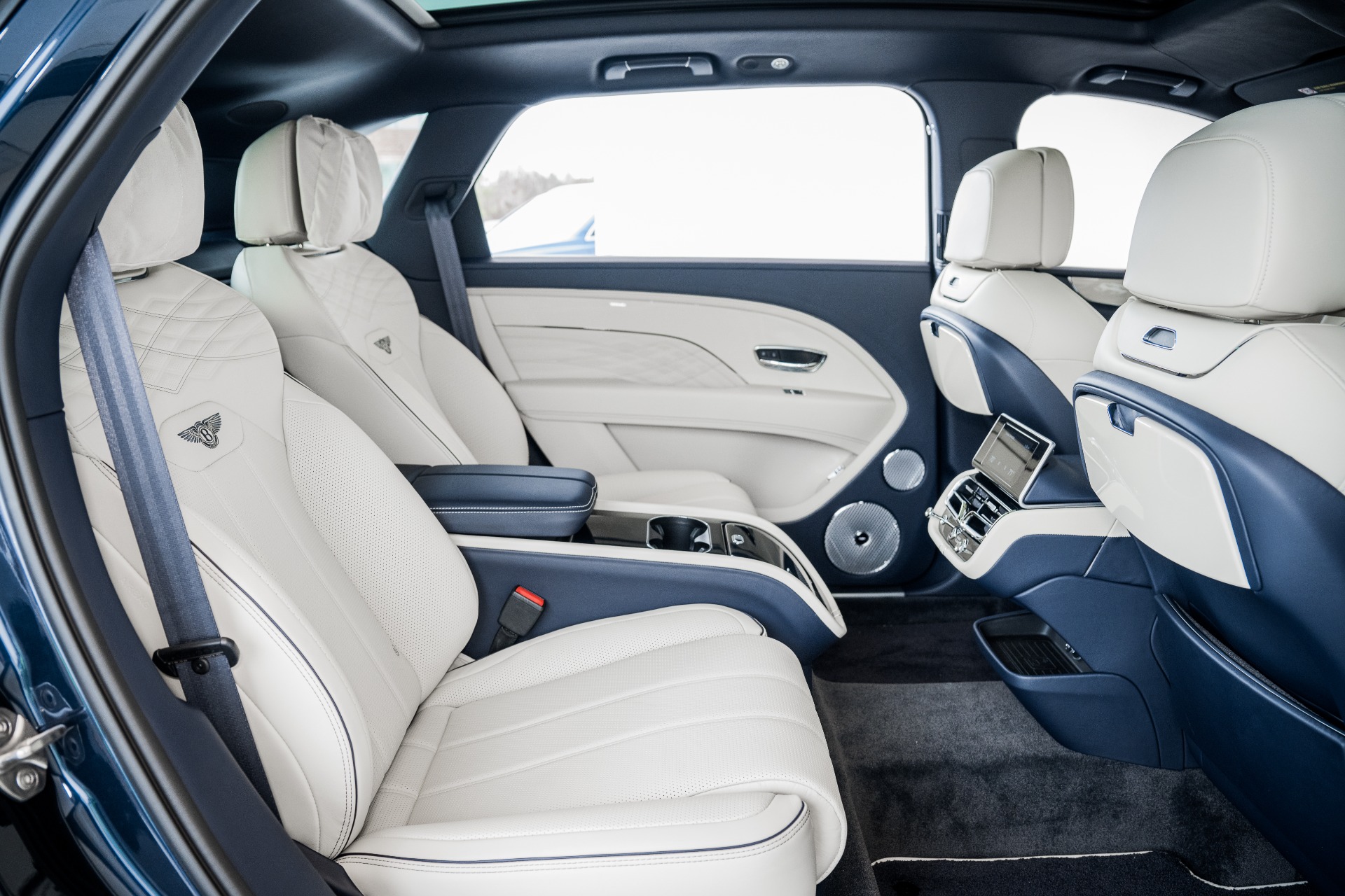 New 2023 BENTLEY BENTAYGA Extended Wheelbase Azure First Edition | St. Petersburg, FL