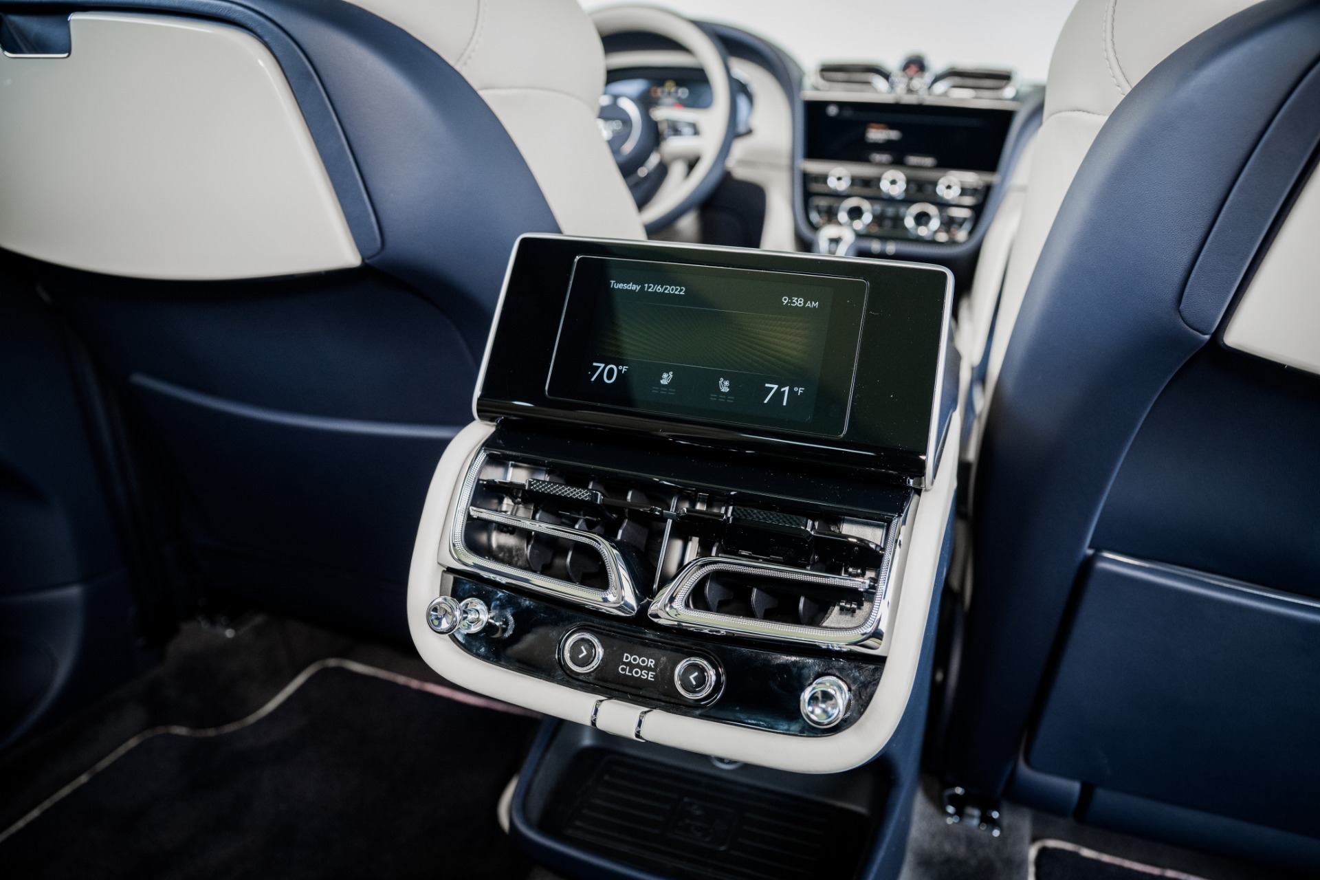 New 2023 BENTLEY BENTAYGA Extended Wheelbase Azure First Edition | St. Petersburg, FL