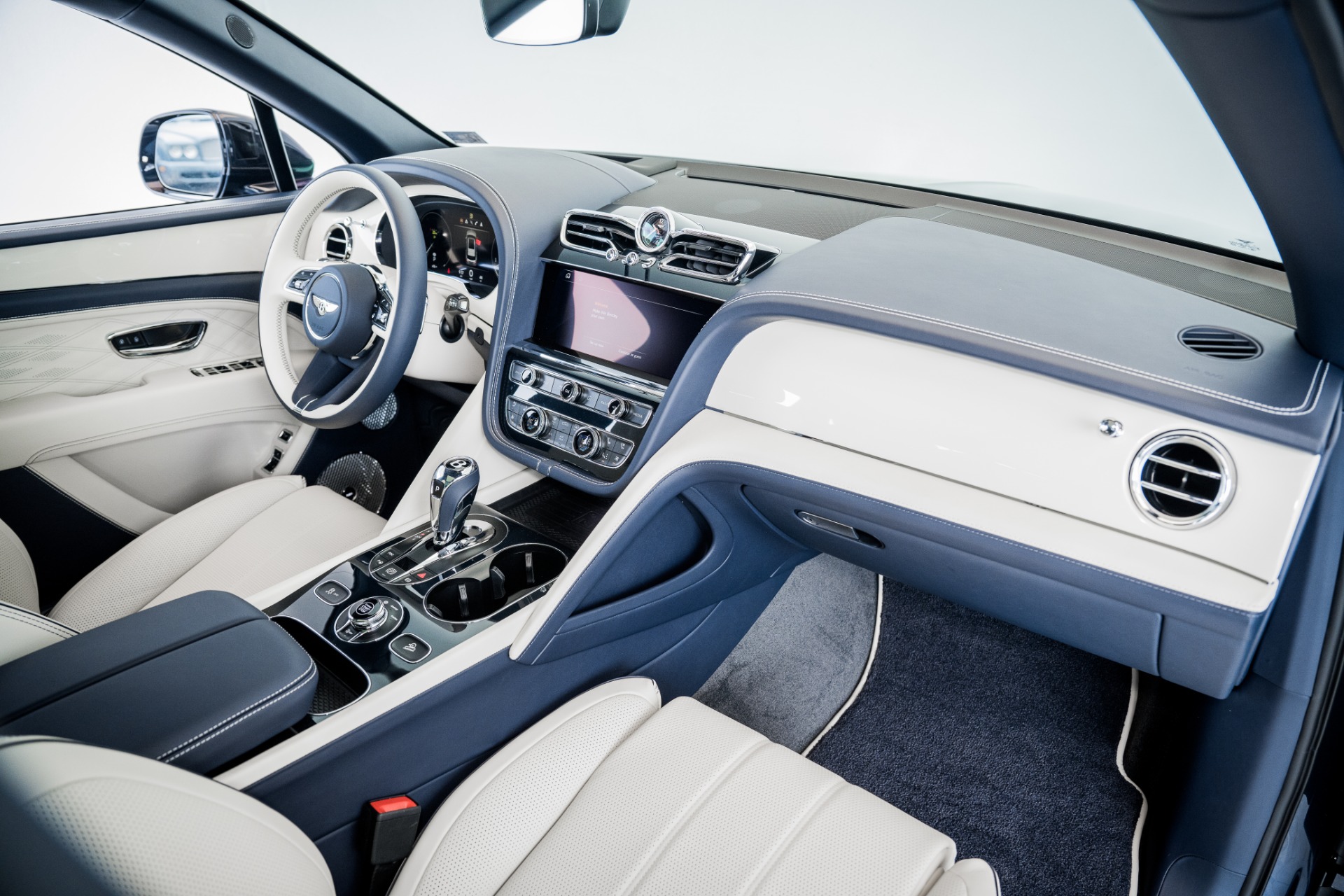 New 2023 BENTLEY BENTAYGA Extended Wheelbase Azure First Edition | St. Petersburg, FL