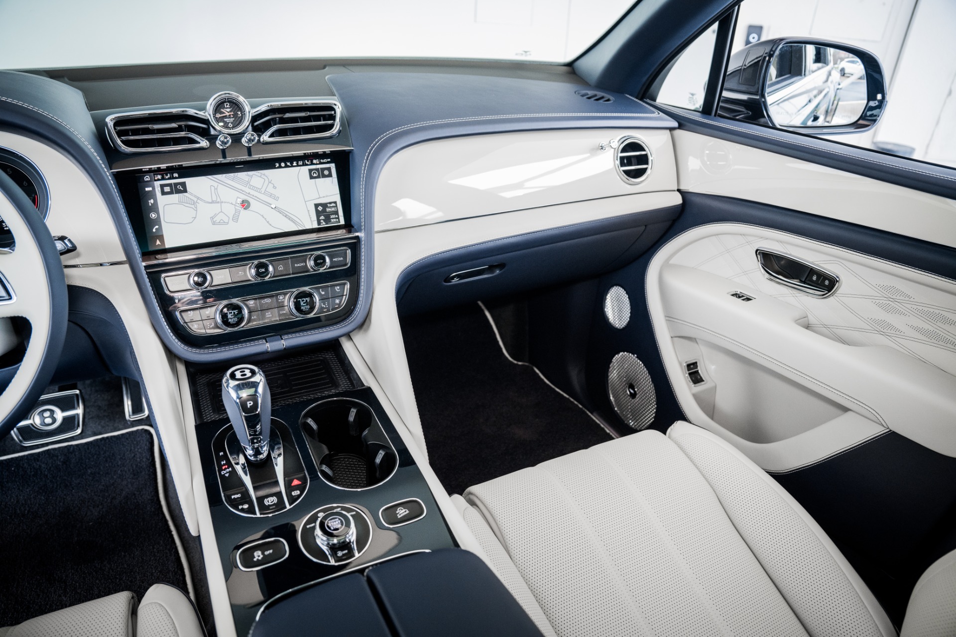 New 2023 BENTLEY BENTAYGA Extended Wheelbase Azure First Edition | St. Petersburg, FL