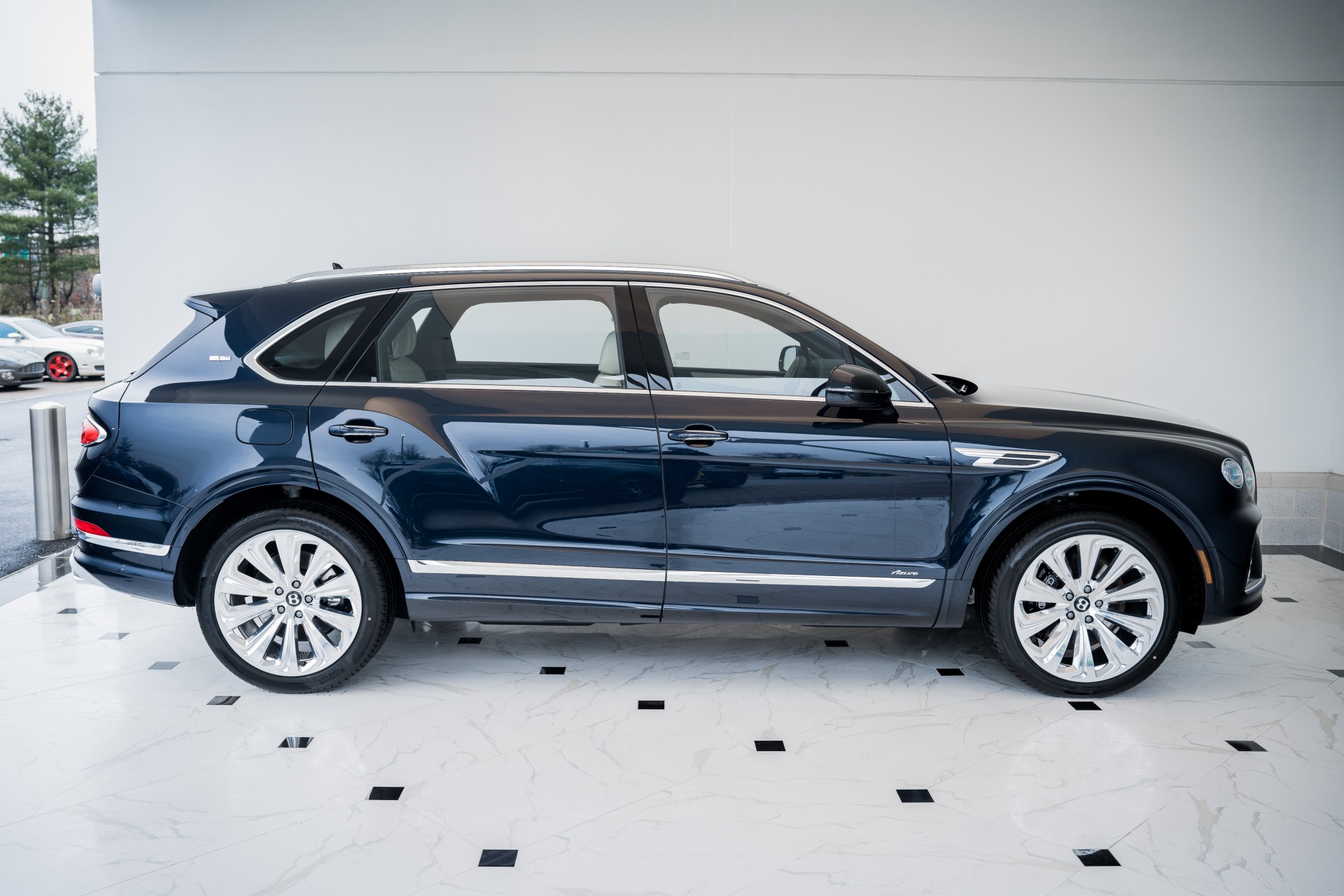 New 2023 BENTLEY BENTAYGA Extended Wheelbase Azure First Edition | St. Petersburg, FL