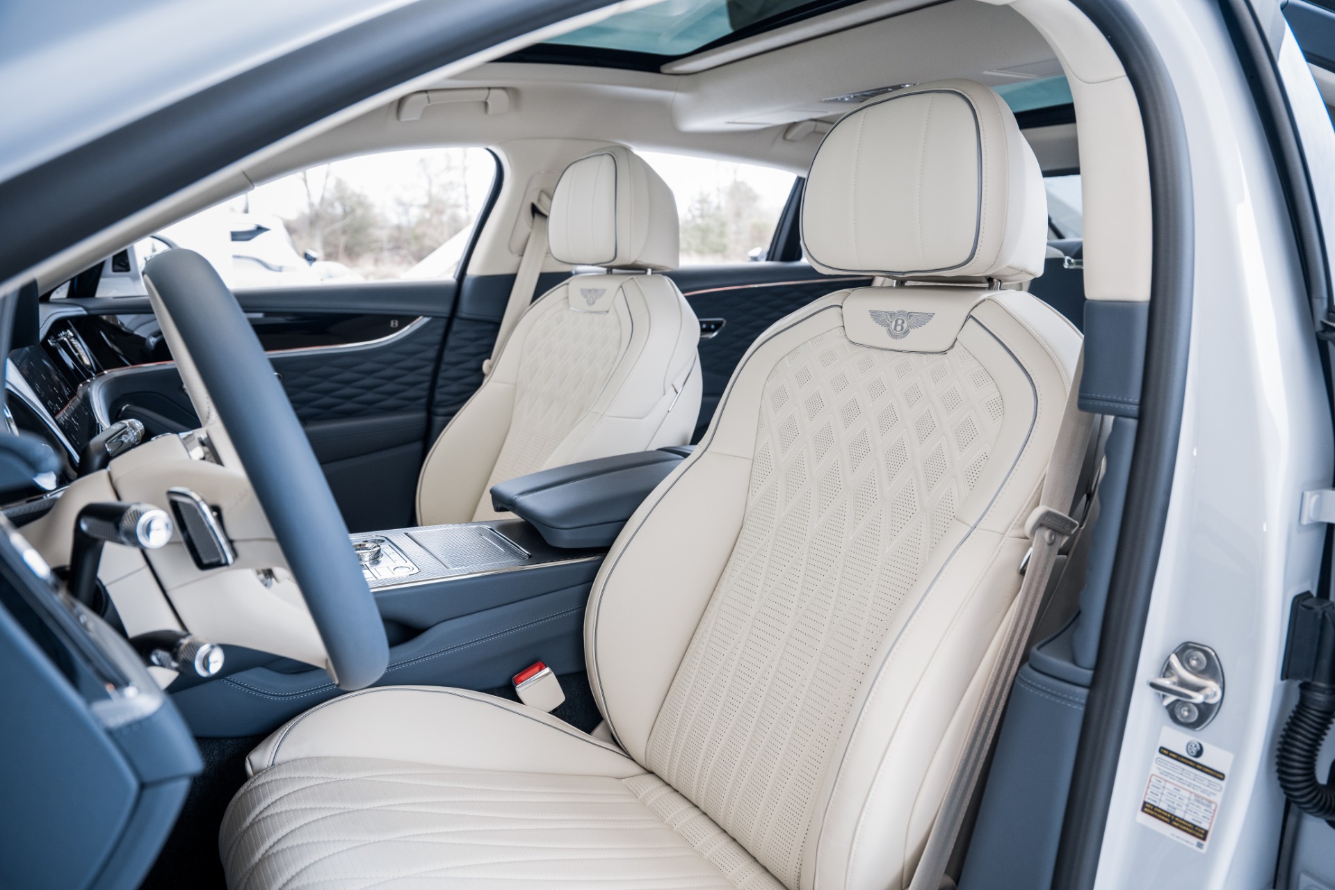 New 2023 Bentley Flying Spur Mulliner V8 | St. Petersburg, FL