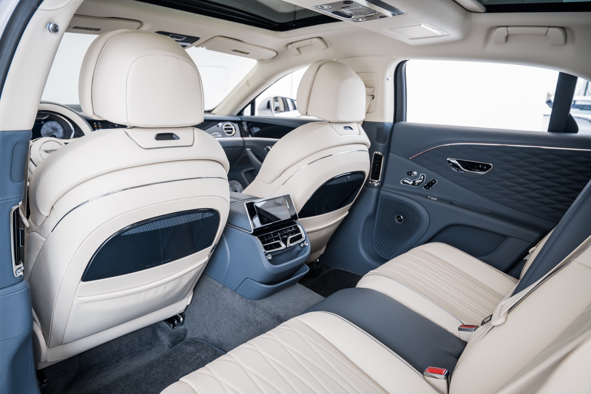 New 2023 Bentley Flying Spur Mulliner V8 | St. Petersburg, FL
