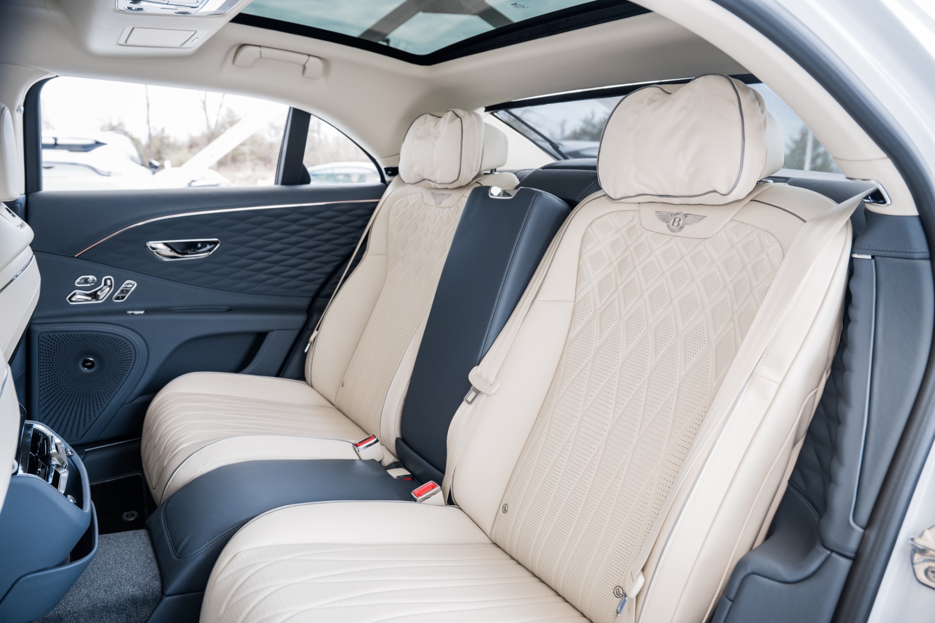 New 2023 Bentley Flying Spur Mulliner V8 | St. Petersburg, FL