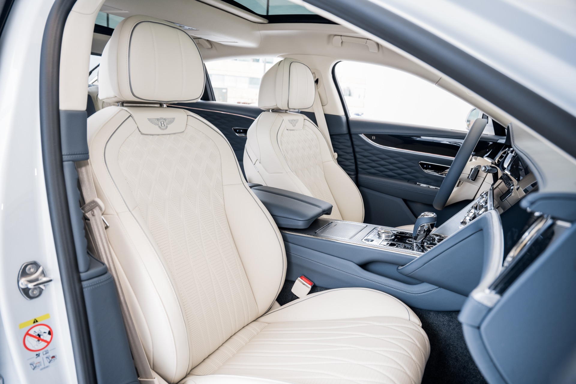 New 2023 Bentley Flying Spur Mulliner V8 | St. Petersburg, FL