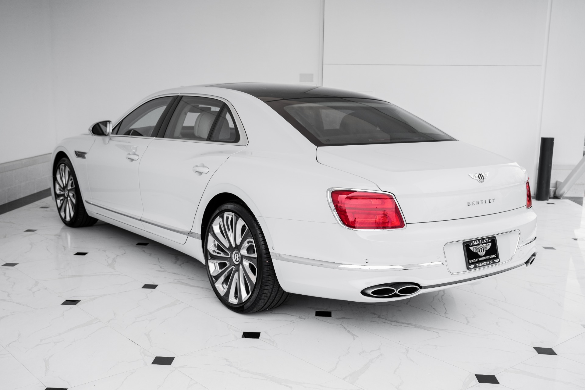 New 2023 Bentley Flying Spur Mulliner V8 | St. Petersburg, FL