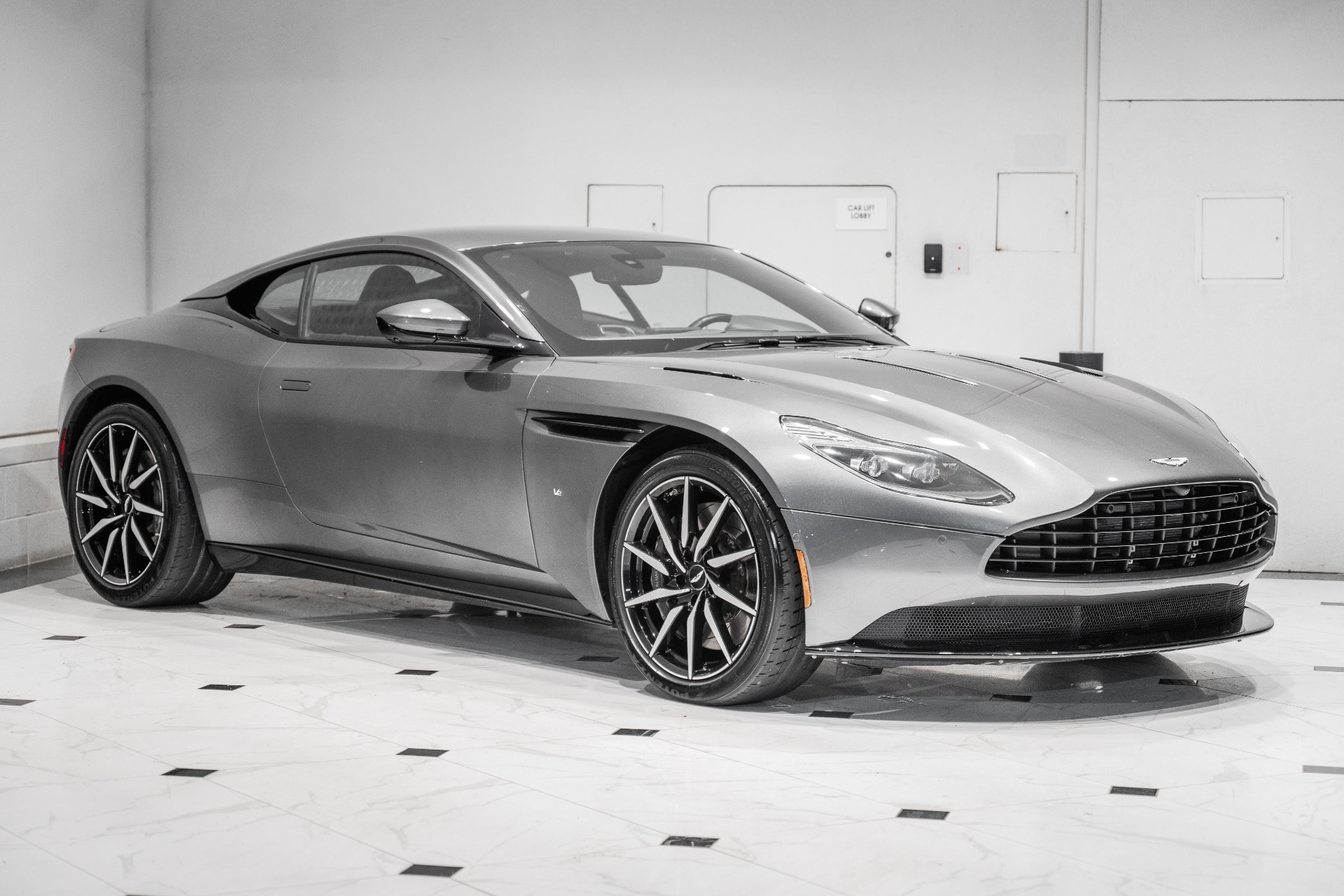 2017 Aston Martin DB11 V12 Coupe RWD