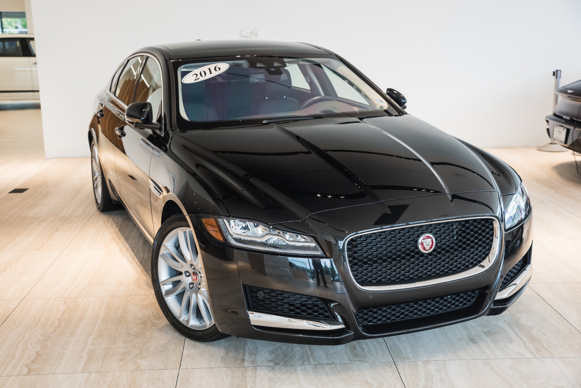 Bumper Kit | JAGUAR XF SEDAN PREMIUM / PRESTIGE 2016 Bumper Kit | JAGUAR XF SEDAN PREMIUM / PRESTIGE 2016