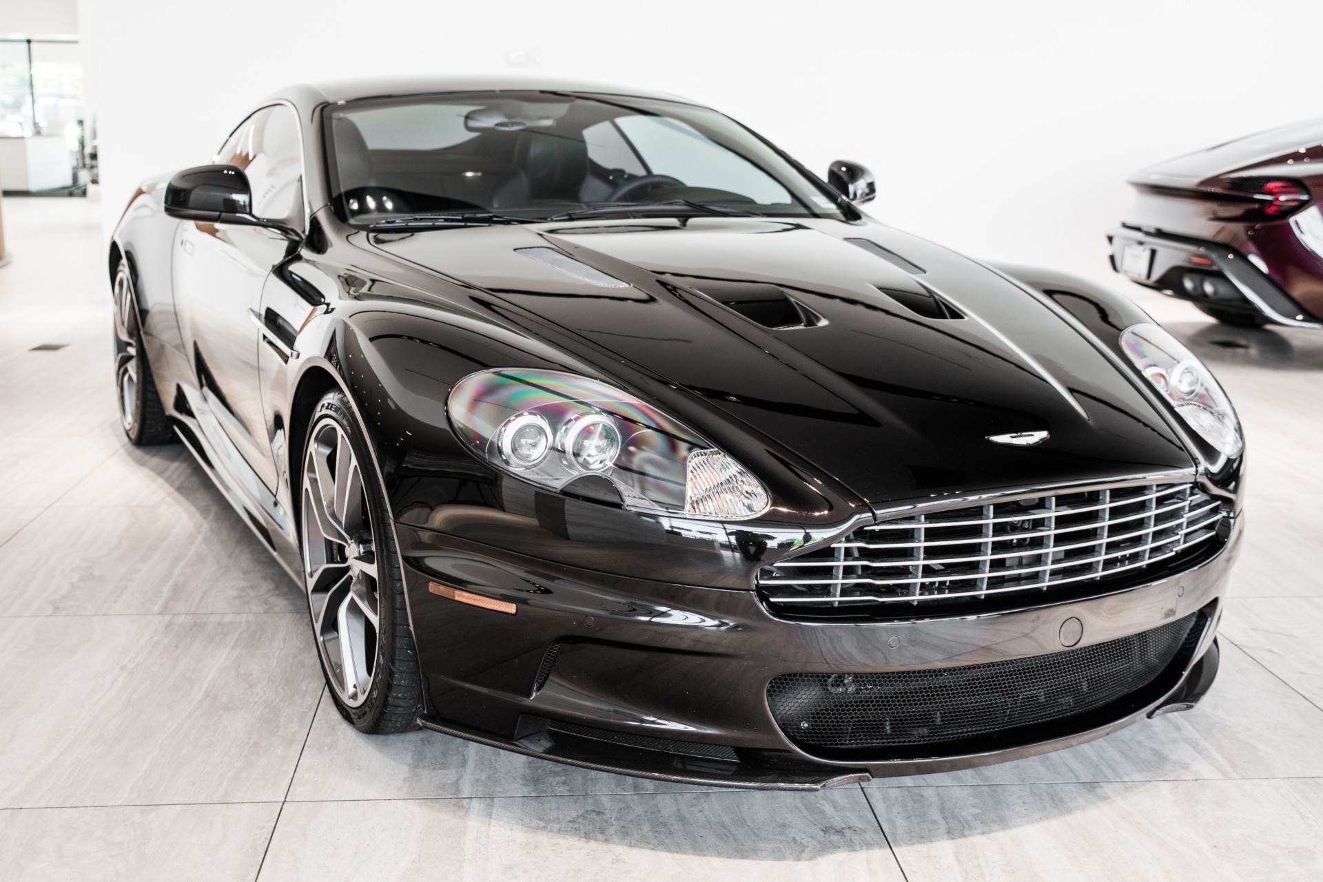 1/43 2010 Aston Martin DBS Volante 黒 2010_aston_martin_dbs_16068513
