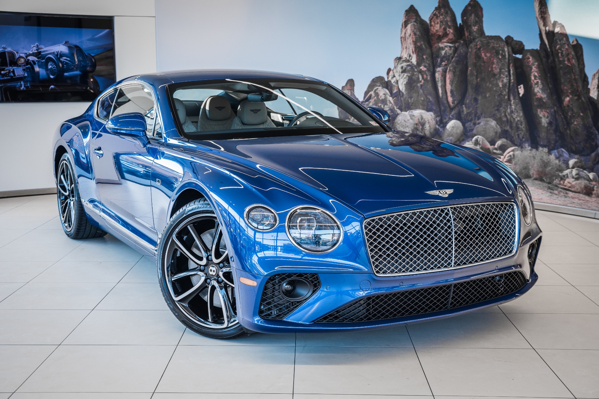 New-2020-Bentley-Continental-1581777409.