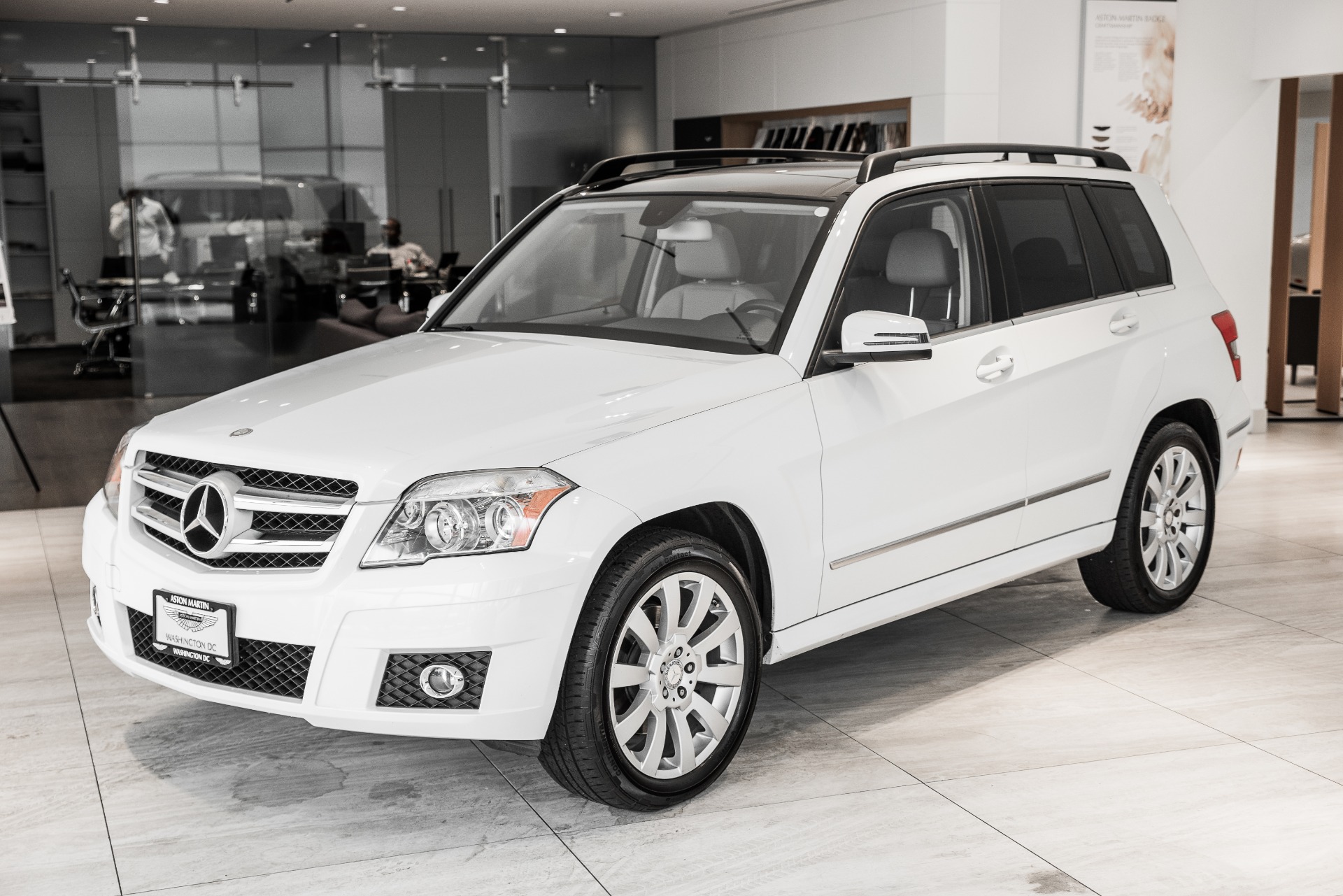 Swat glk f175d. Mercedes-benz glk 350 вишневый*&quot;. спойлер glk. мерседес glk белый обои на телефон.
