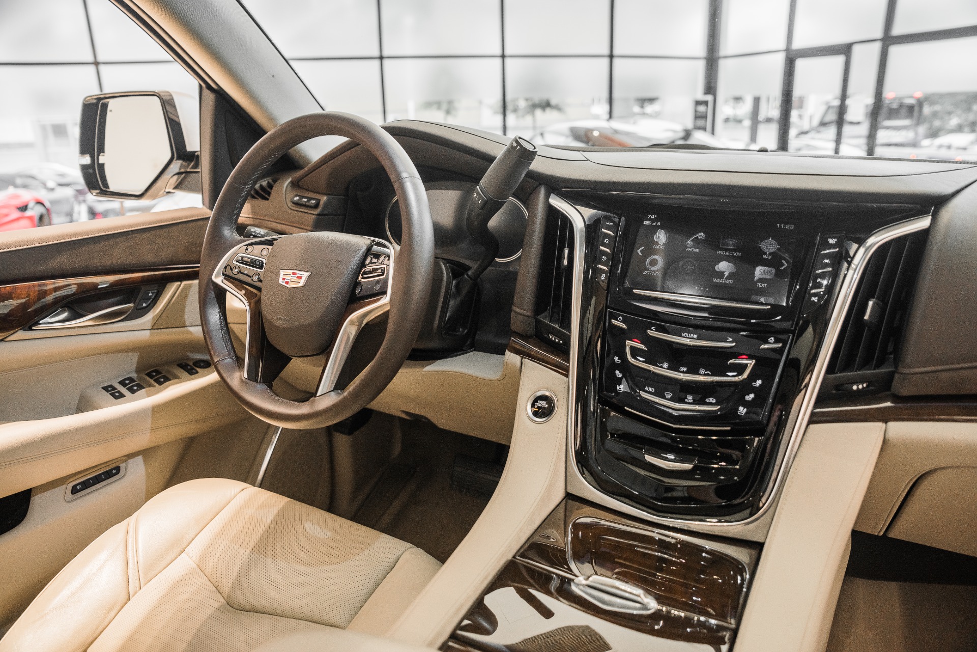 2017 Cadillac Escalade Luxury For