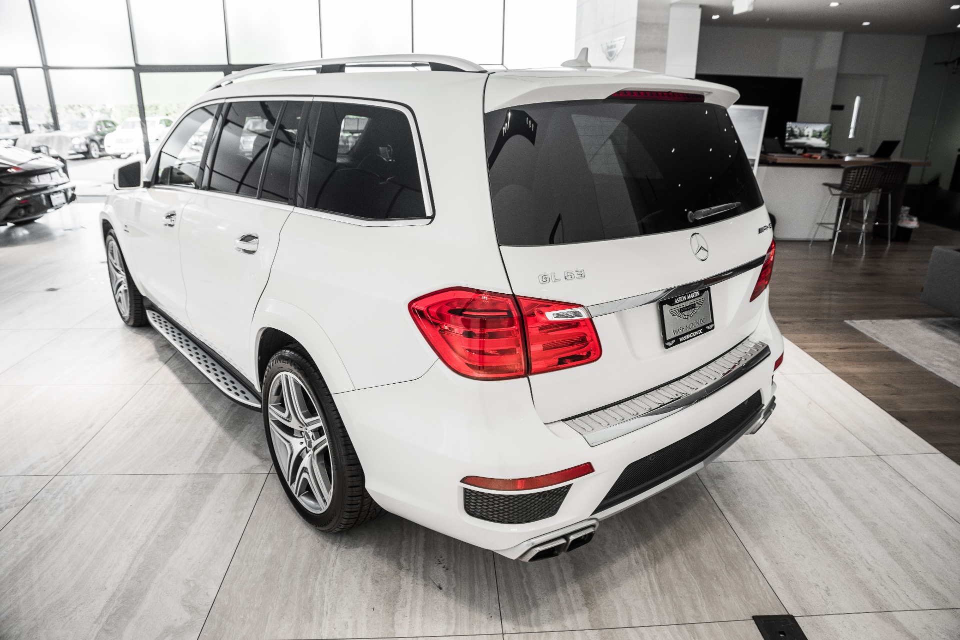 GLM 1/43 Mercedes-Benz AMG GL63 X166 SUV 2013 White #208 | eBay
