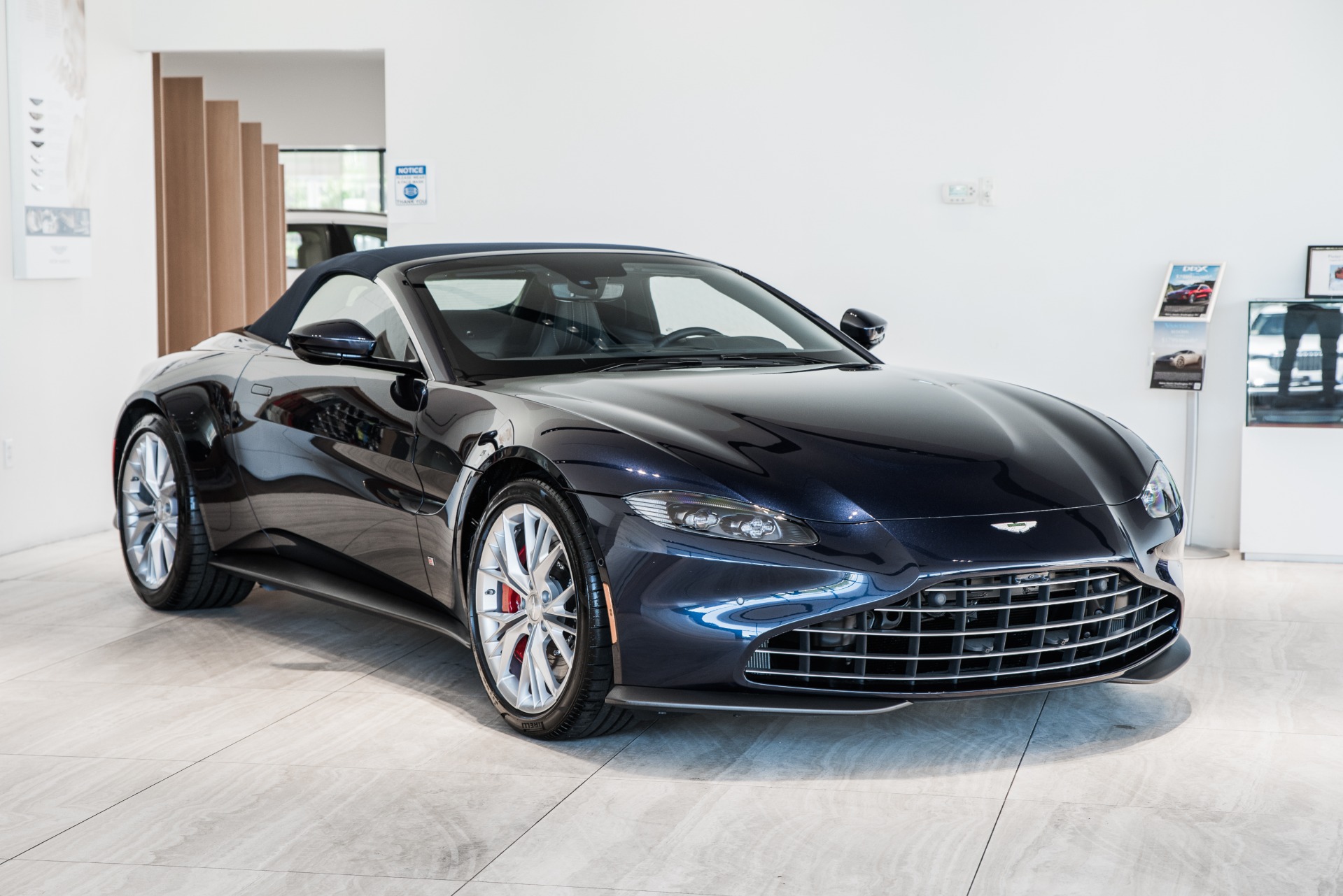 New 2021 Aston Martin Vantage For Sale | Exclusive Automotive