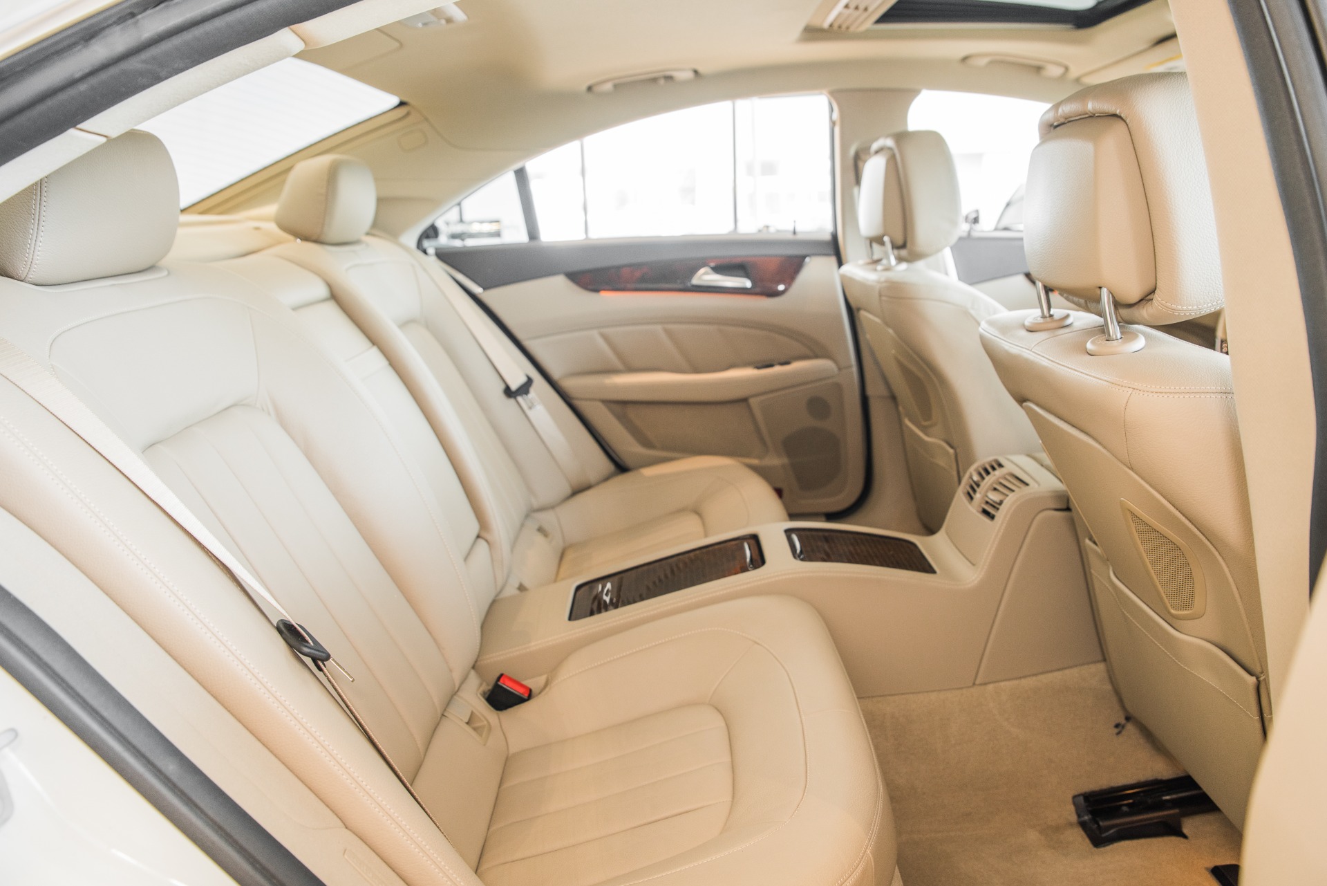 Mercedes benz cls discount 550 seat covers