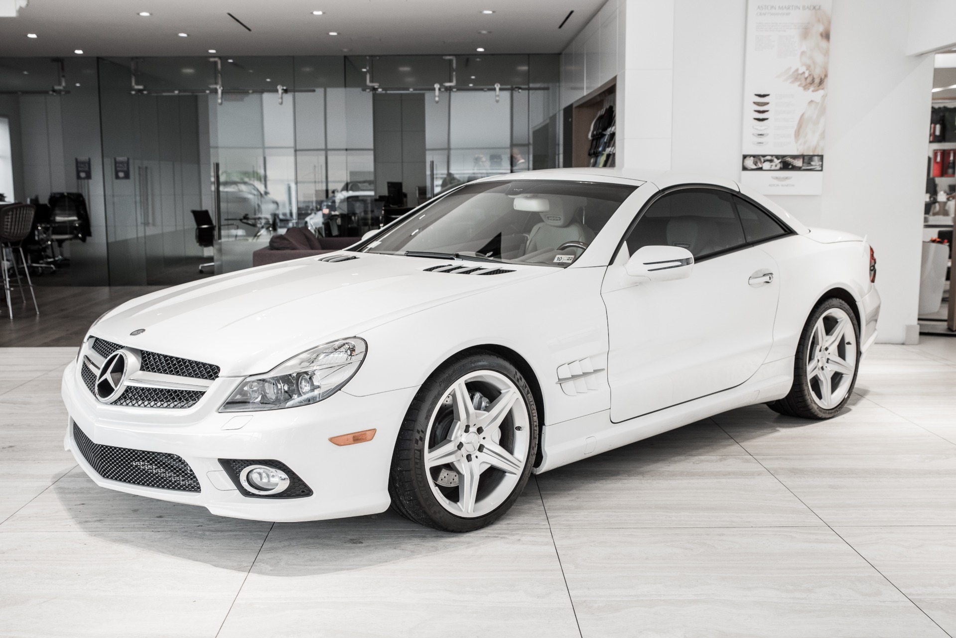 Used 2009 Mercedes-Benz SL-Class SL 550 For Sale | Exclusive