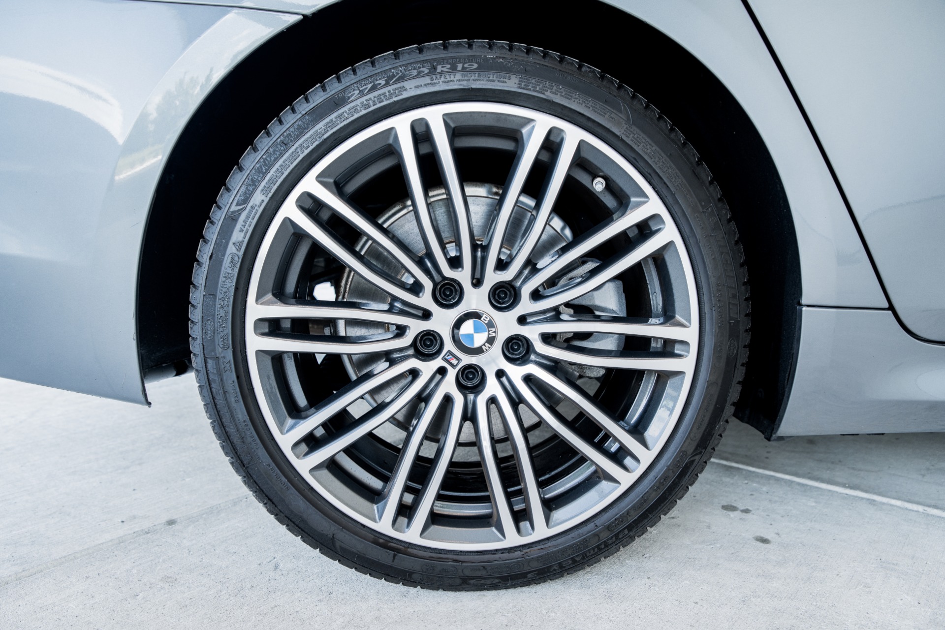 Used-2019-BMW-5-Series-530e- 