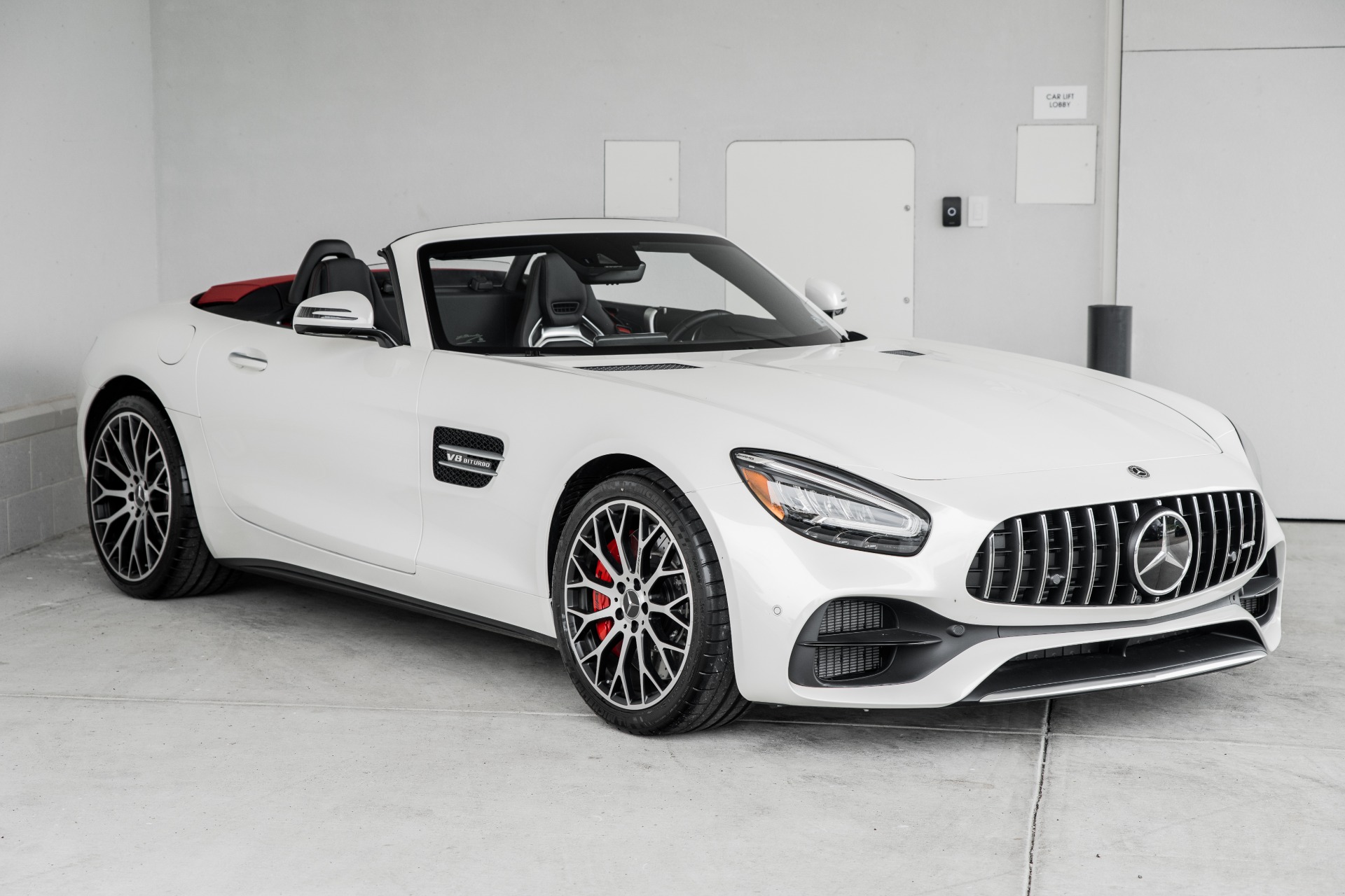 Mercedes-Benz AMG GT 電動乗用車 ホワイト Used-2021-Mercedes-Benz-AMG-GT