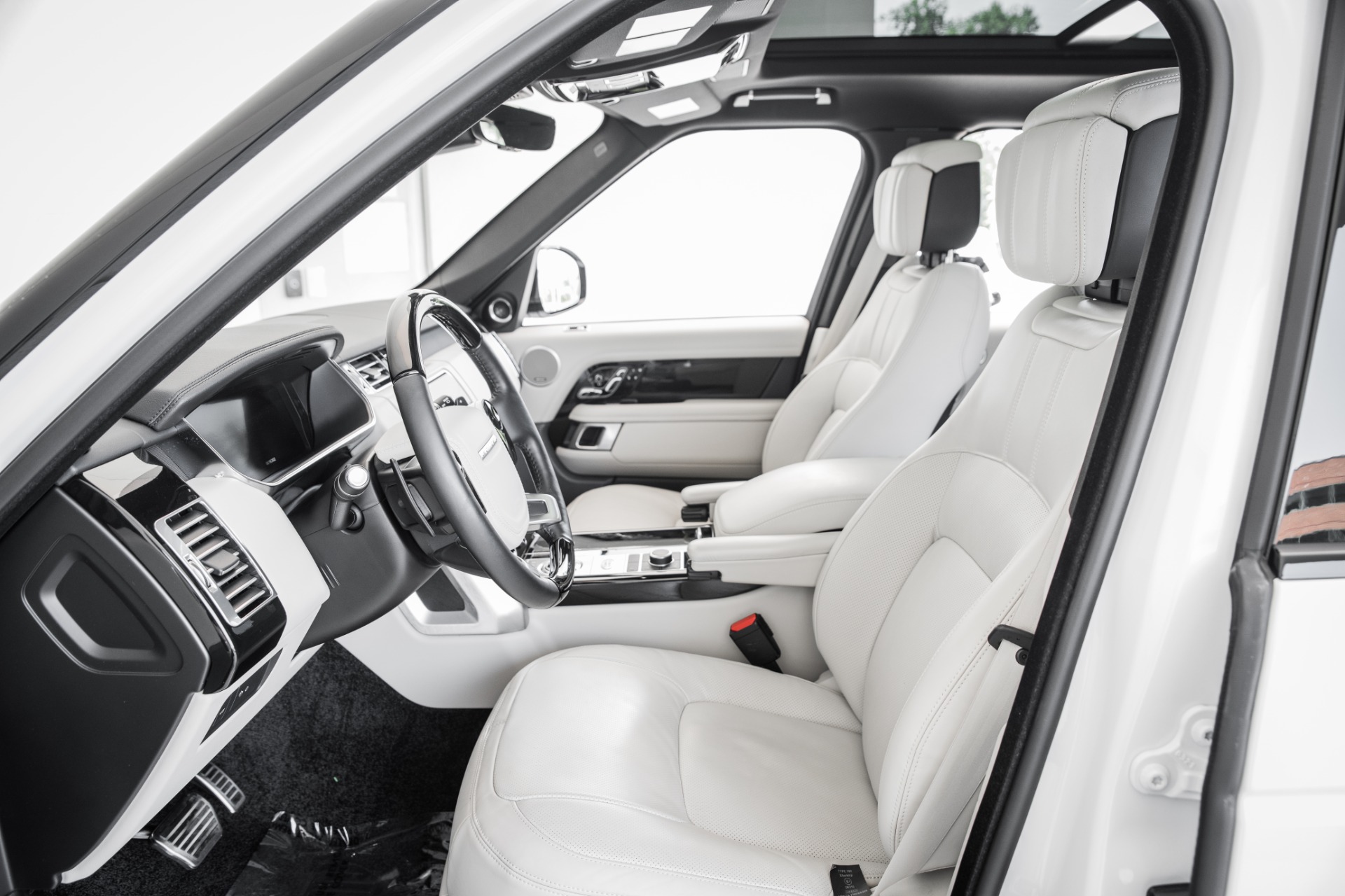 Range Rover 2022 White Interior