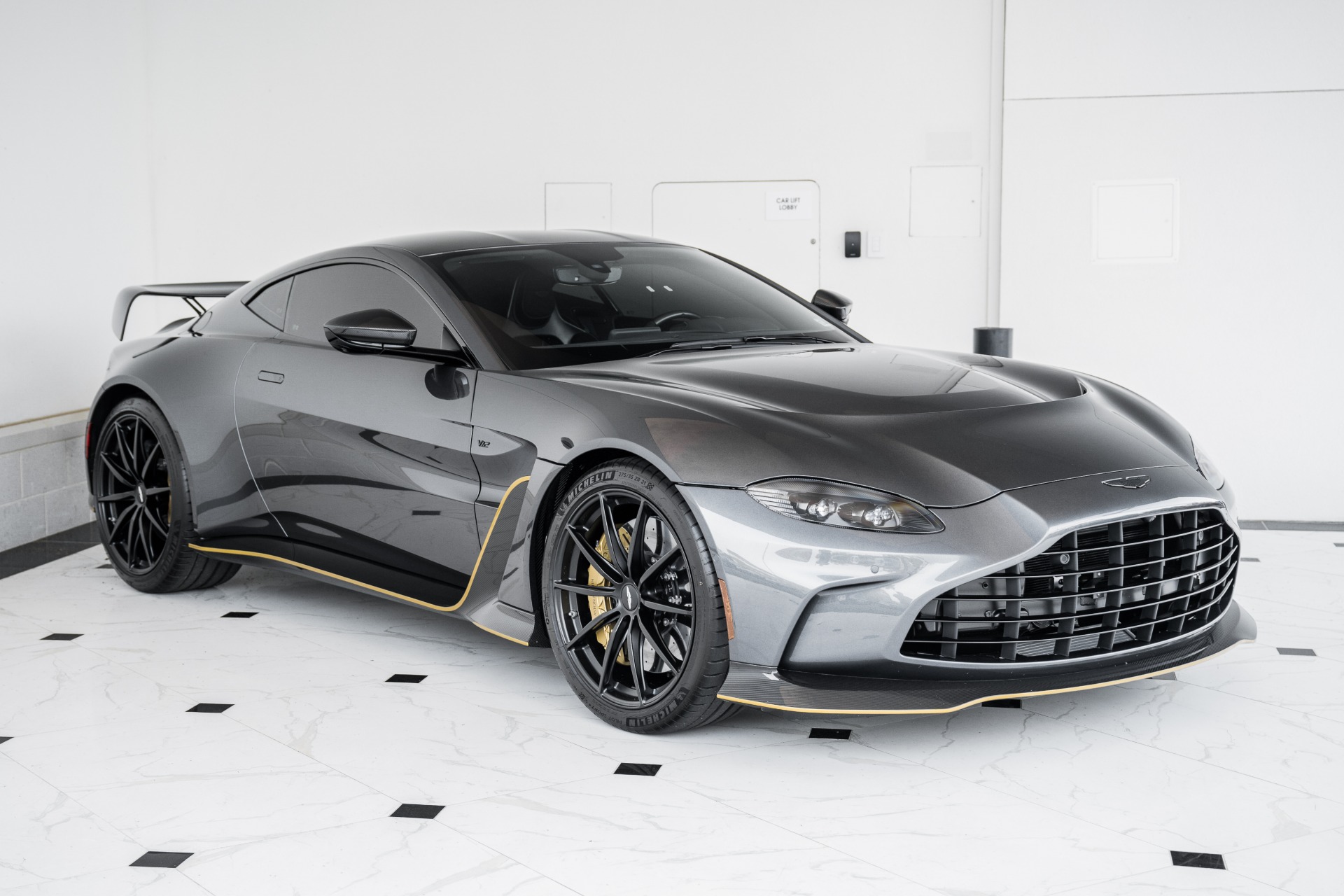 Used-2023-Aston-Martin-Vantage