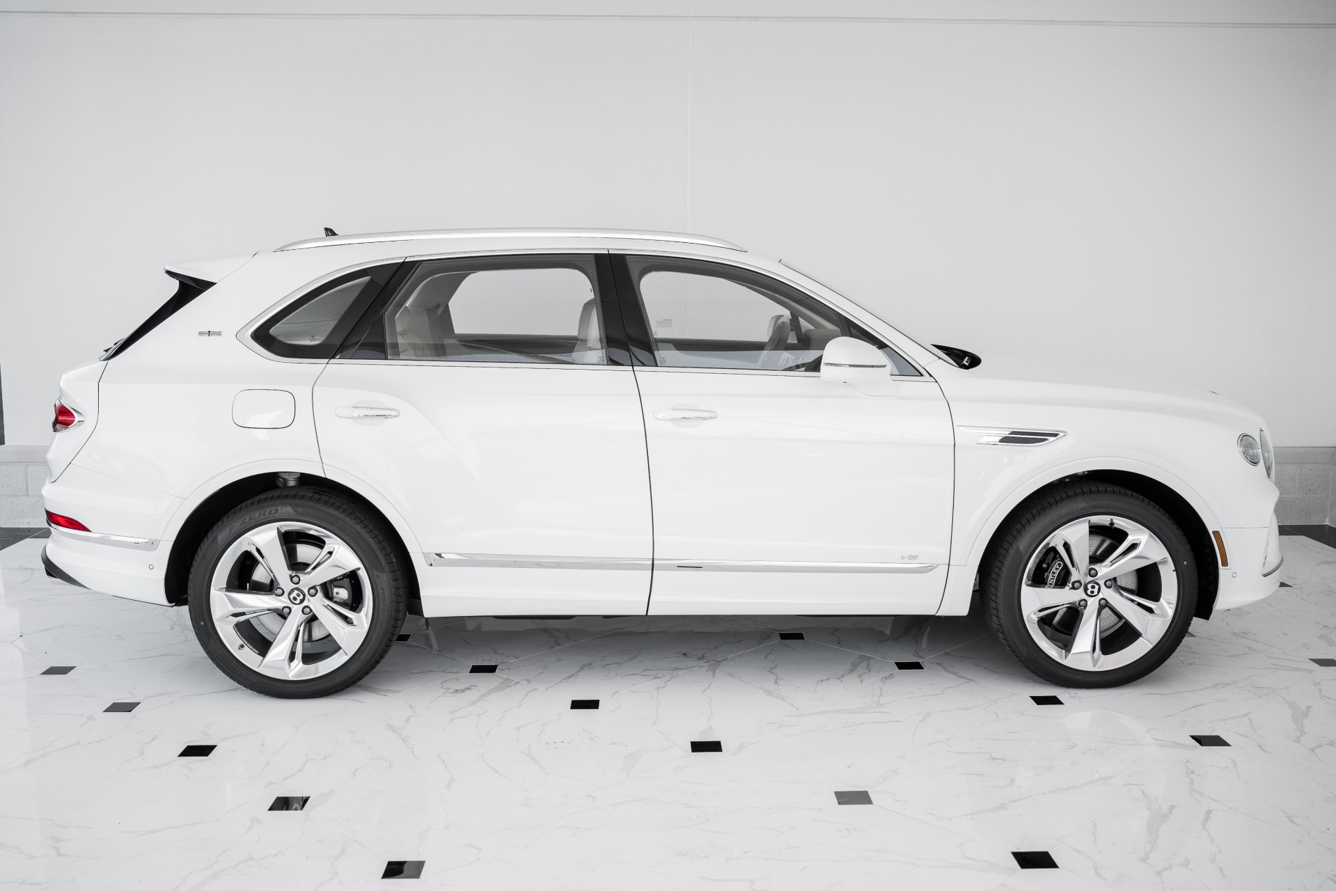 New 2022 Bentley Bentayga First Edition For Sale (Sold