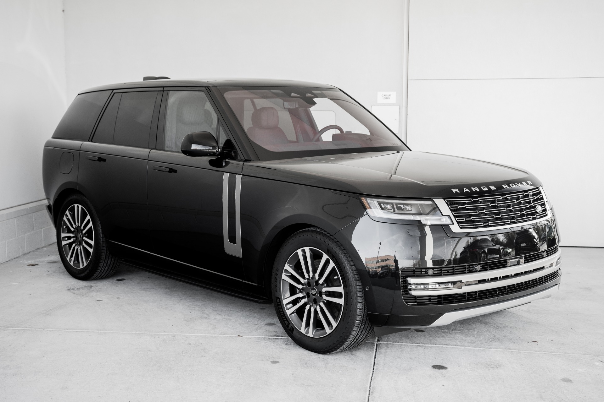 1/43 Range Rover サントリーニブラック Land Rover | The Range Rover Collection | Range Rover Sculpture