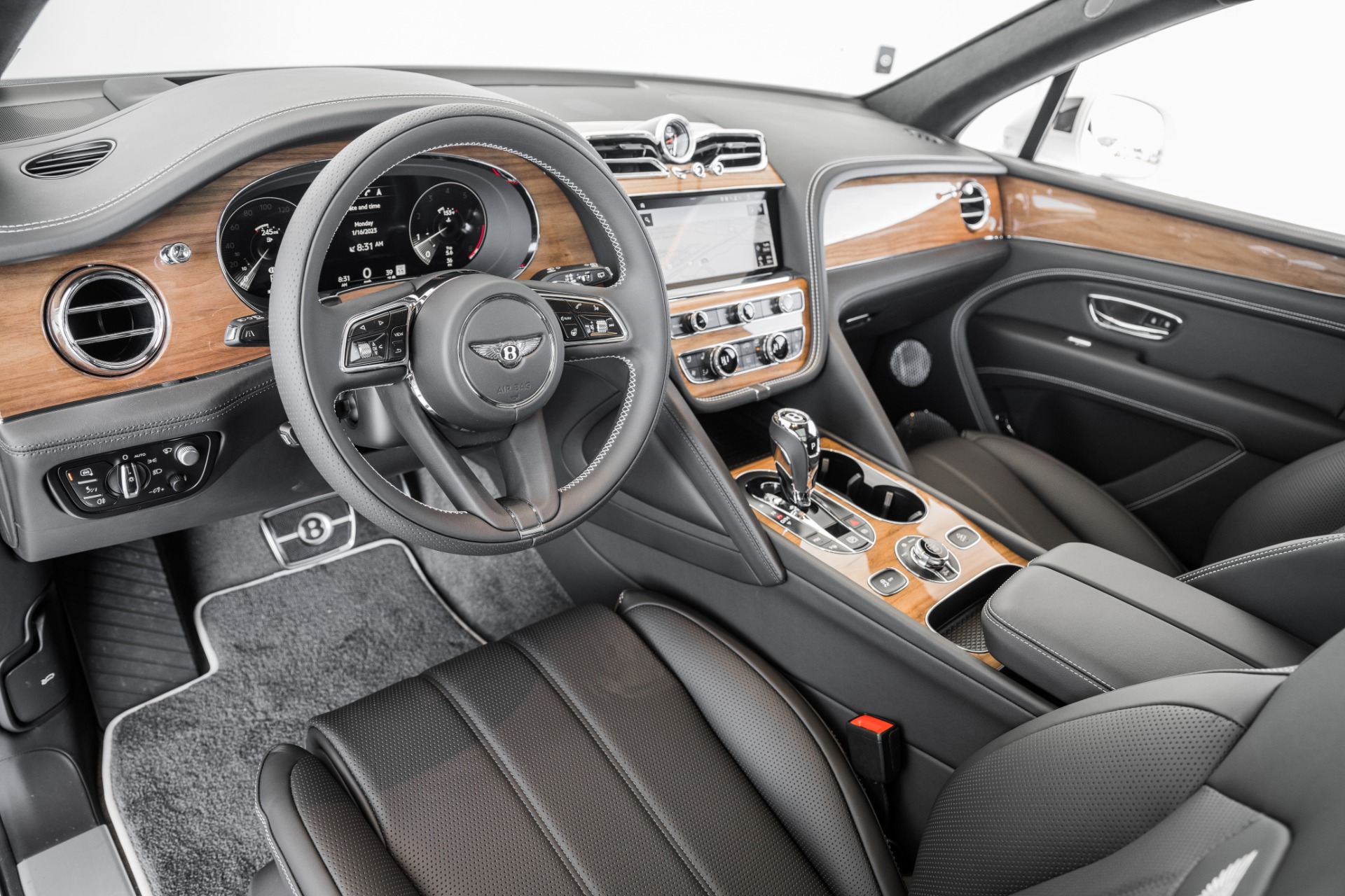 あべんた Used 2023 Bentley Bentayga V8 For Sale (Sold) | Exclusive