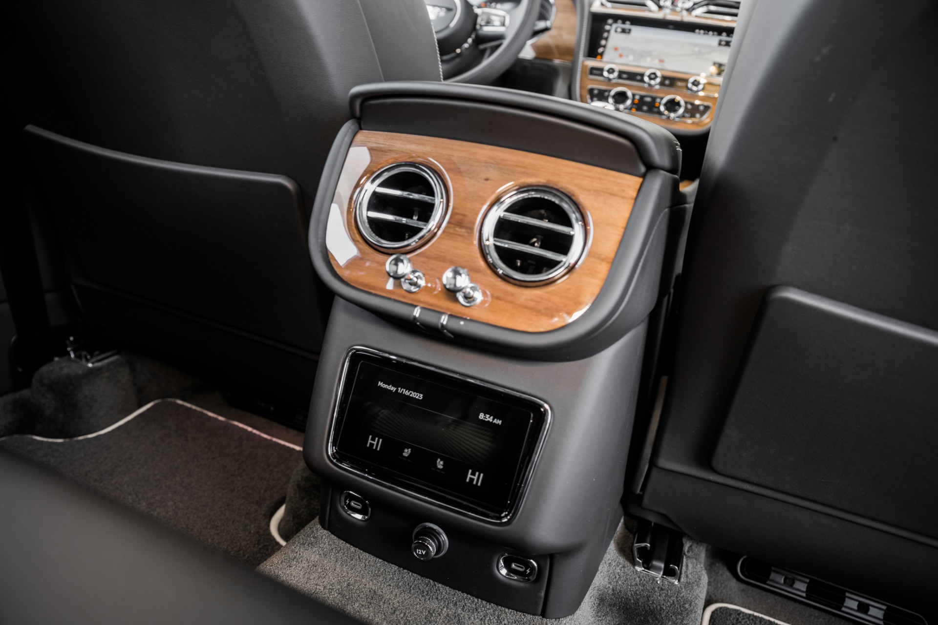 Used 2023 Bentley Bentayga V8 For Sale (Sold) | Exclusive Used 2023 Bentley Bentayga V8 For Sale (Sold) | Exclusive