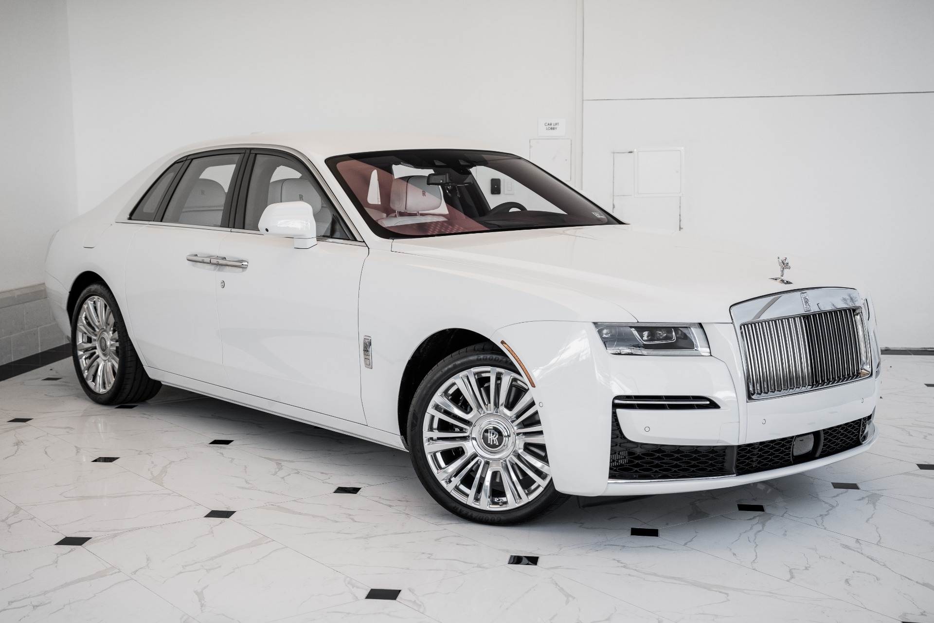 Used-2022-Rolls-Royce-Ghost-