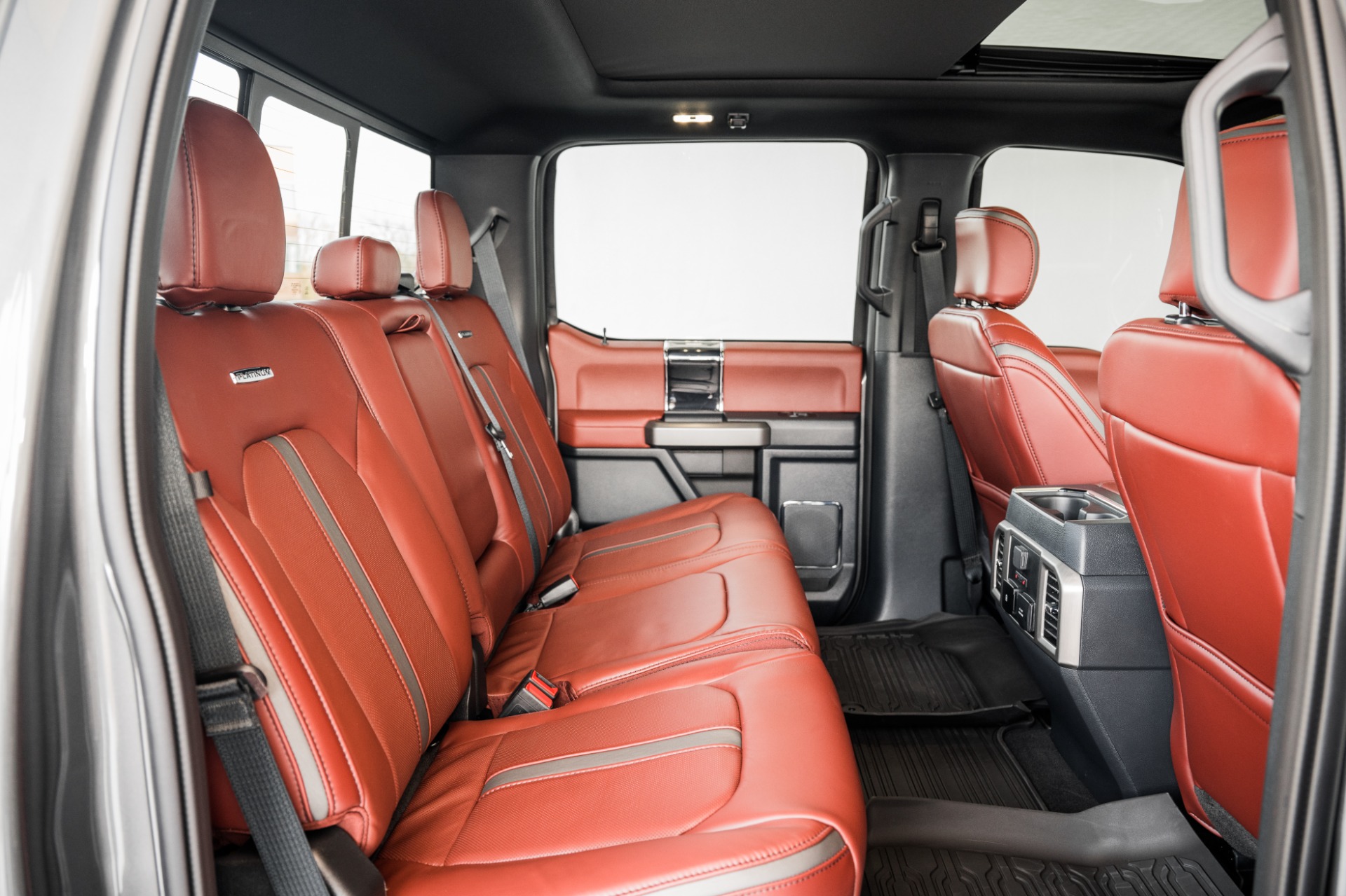 2022 Ford F 350 Platinum Interior