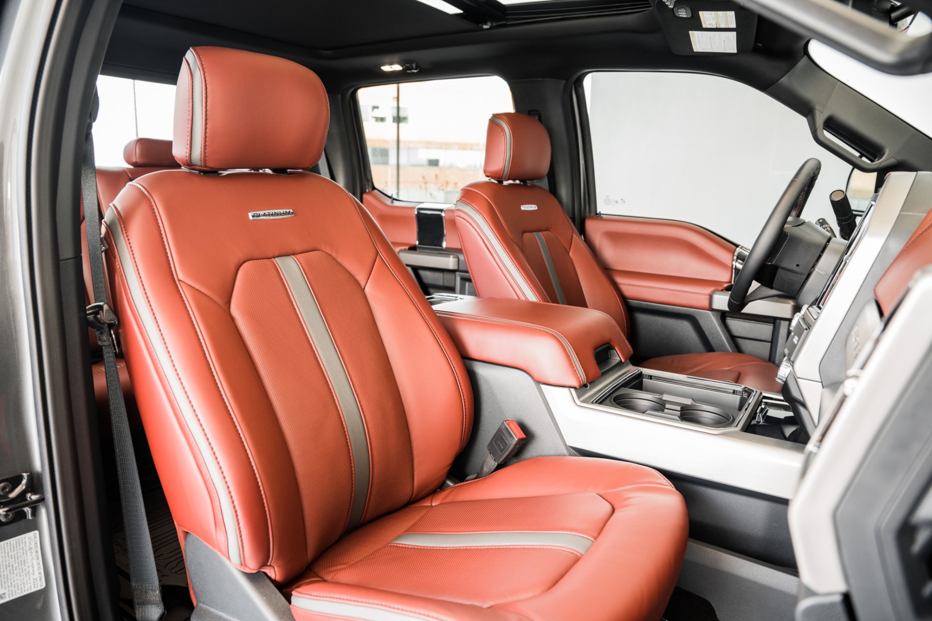 2022 Ford F 350 Platinum Interior
